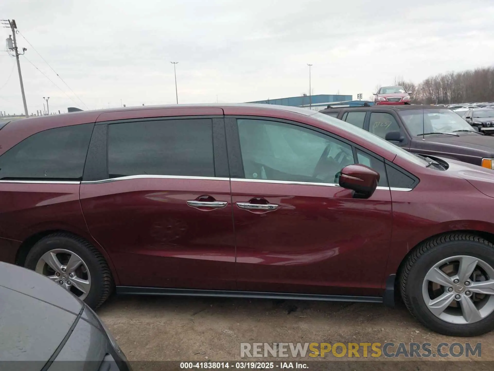 13 Photograph of a damaged car 5FNRL6H79KB048085 HONDA ODYSSEY 2019