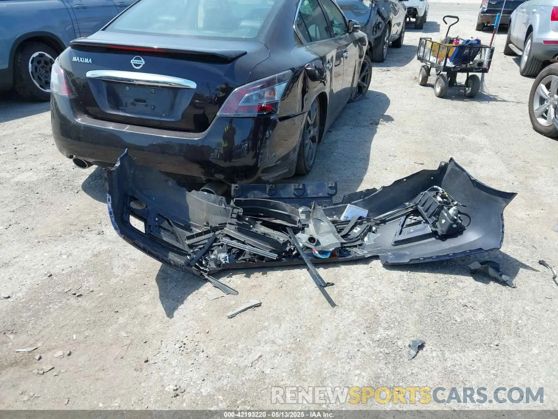 12 Photograph of a damaged car 5FNRL6H7XKB003589 HONDA ODYSSEY 2019