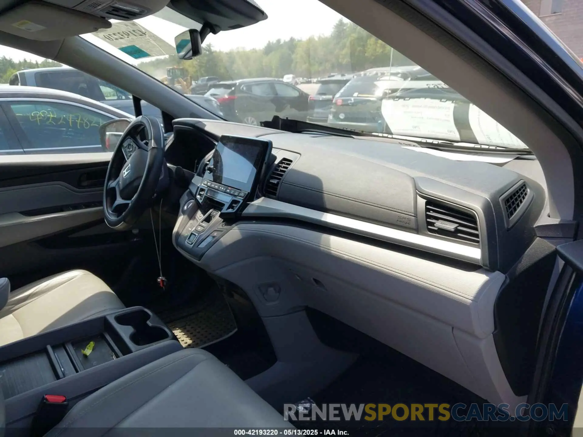 5 Photograph of a damaged car 5FNRL6H7XKB003589 HONDA ODYSSEY 2019