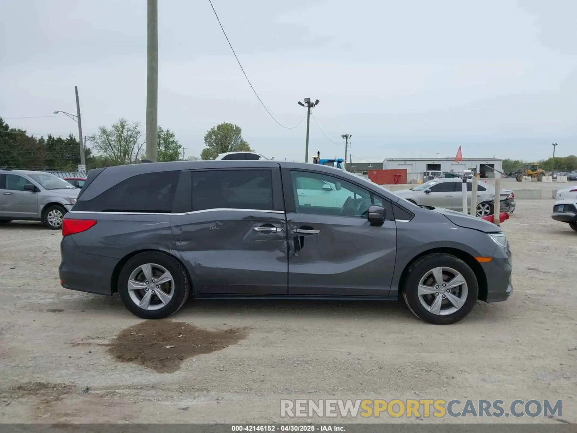 14 Photograph of a damaged car 5FNRL6H7XKB115938 HONDA ODYSSEY 2019