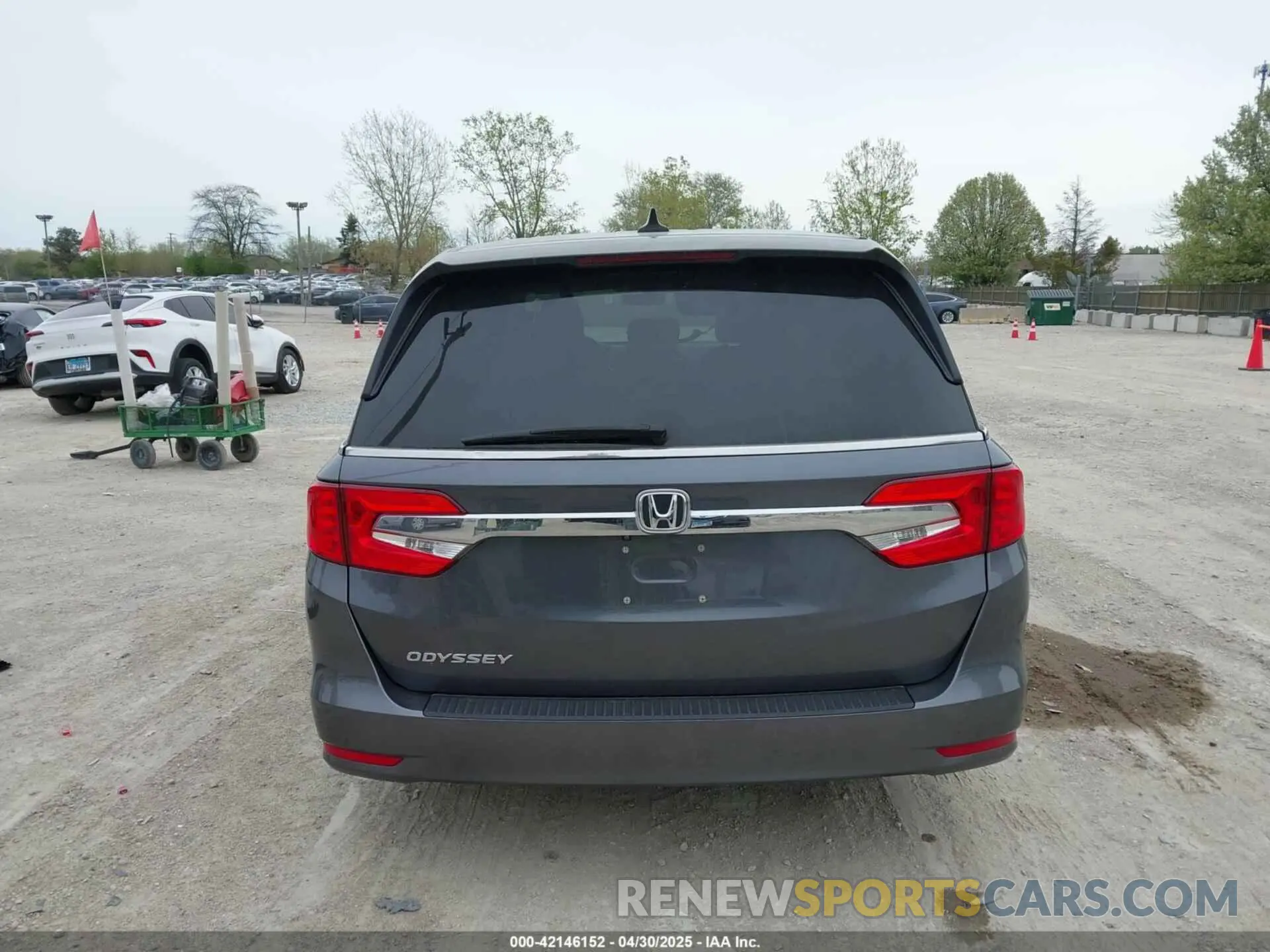 17 Photograph of a damaged car 5FNRL6H7XKB115938 HONDA ODYSSEY 2019