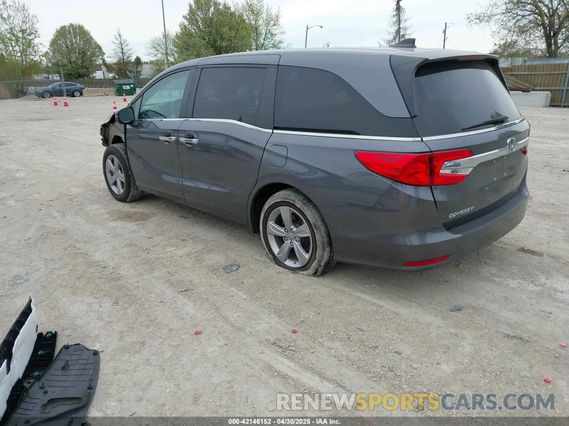 3 Photograph of a damaged car 5FNRL6H7XKB115938 HONDA ODYSSEY 2019