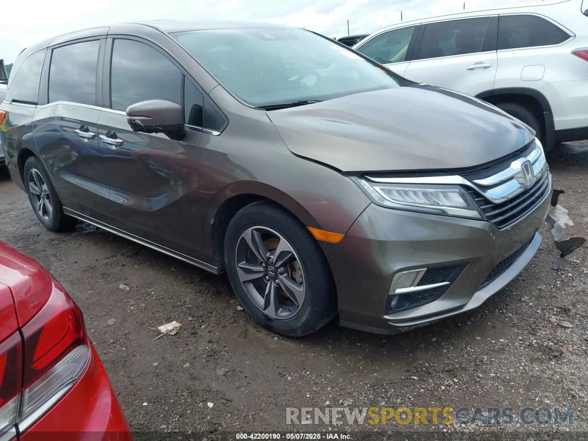 1 Photograph of a damaged car 5FNRL6H81KB038790 HONDA ODYSSEY 2019