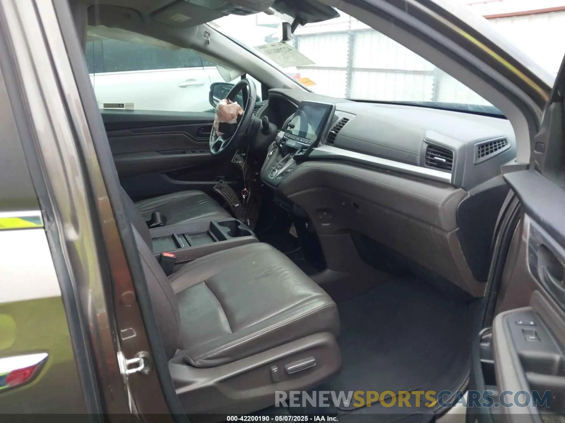 5 Photograph of a damaged car 5FNRL6H81KB038790 HONDA ODYSSEY 2019