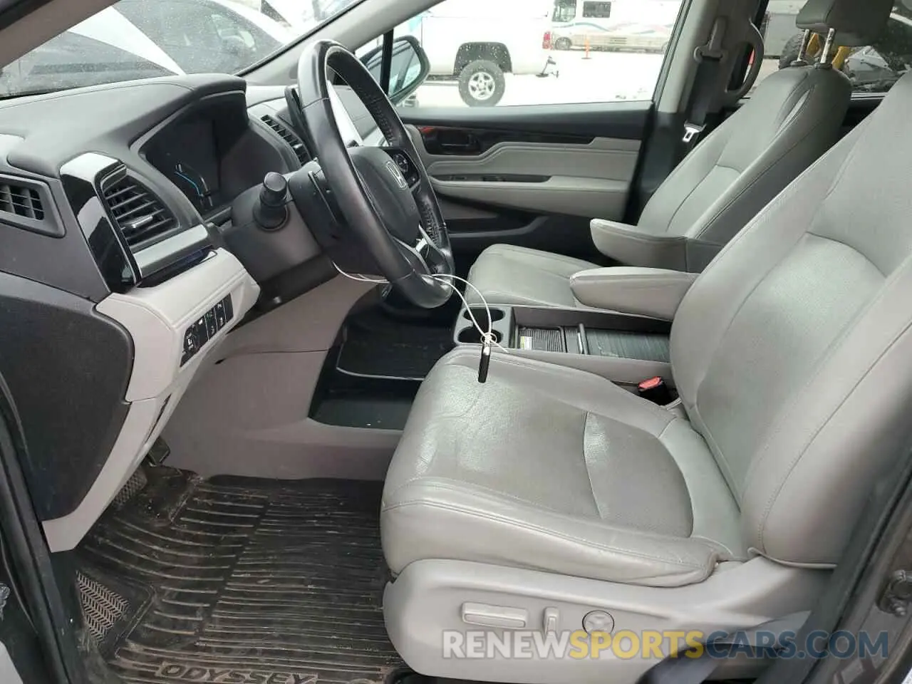 7 Photograph of a damaged car 5FNRL6H90KB114038 HONDA ODYSSEY 2019