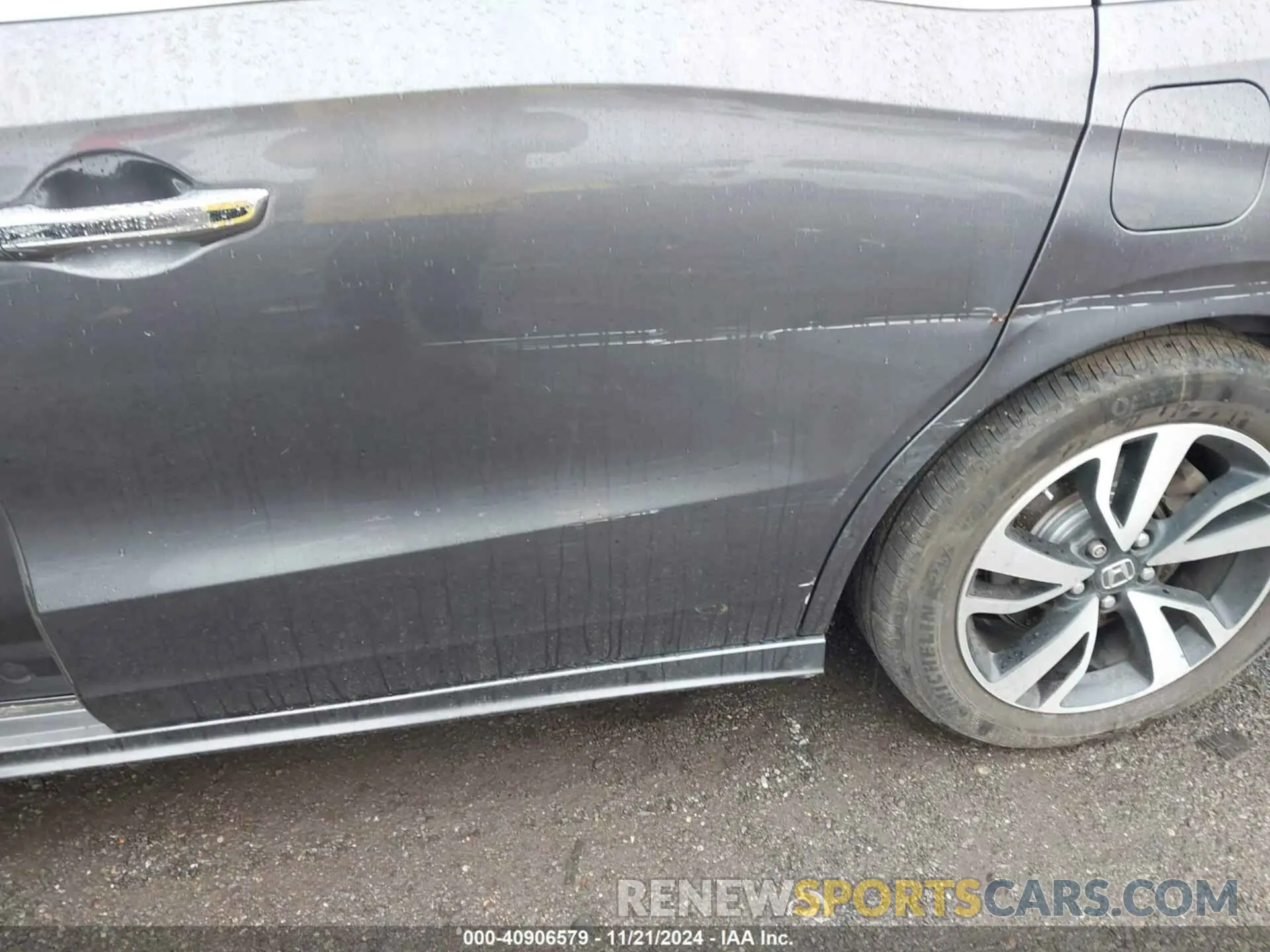 21 Photograph of a damaged car 5FNRL6H91KB048535 HONDA ODYSSEY 2019