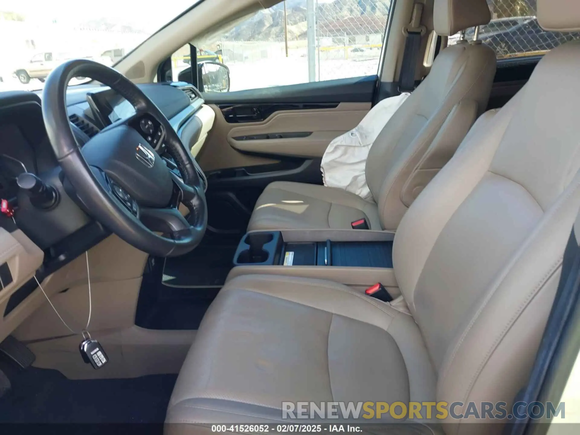 5 Photograph of a damaged car 5FNRL6H91KB105655 HONDA ODYSSEY 2019