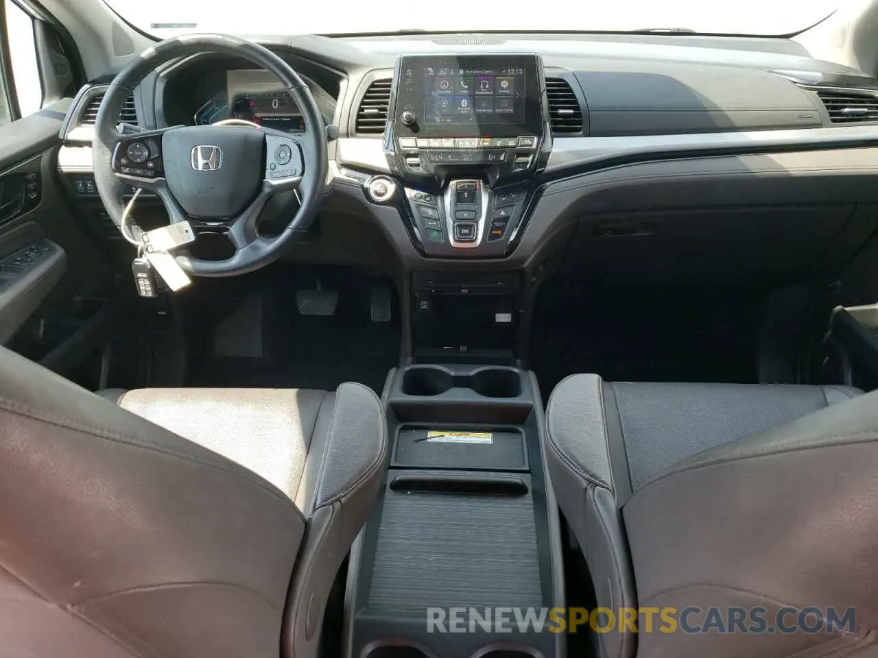 8 Photograph of a damaged car 5FNRL6H94KB067337 HONDA ODYSSEY 2019