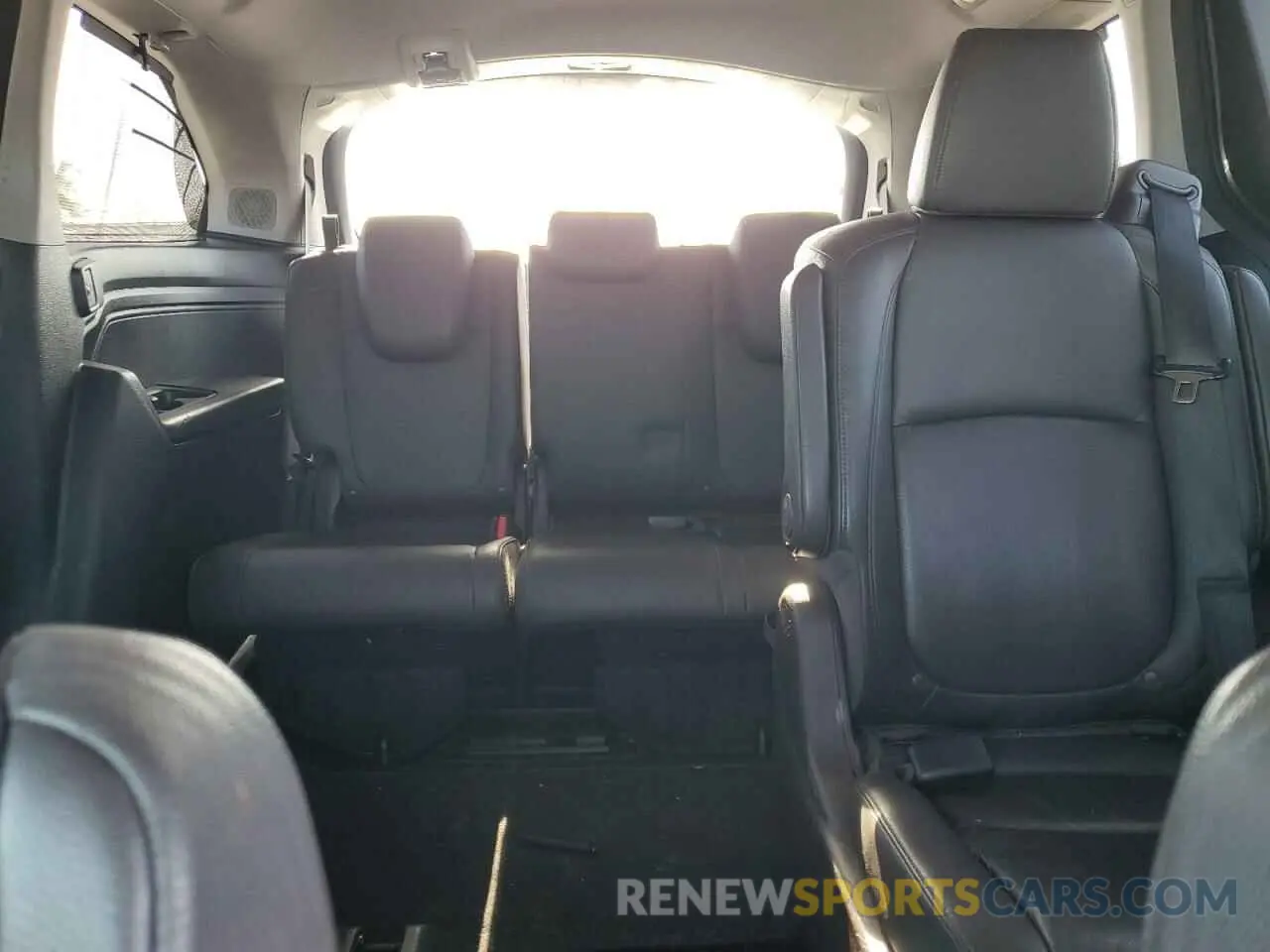 10 Photograph of a damaged car 5FNRL6H96KB023310 HONDA ODYSSEY 2019