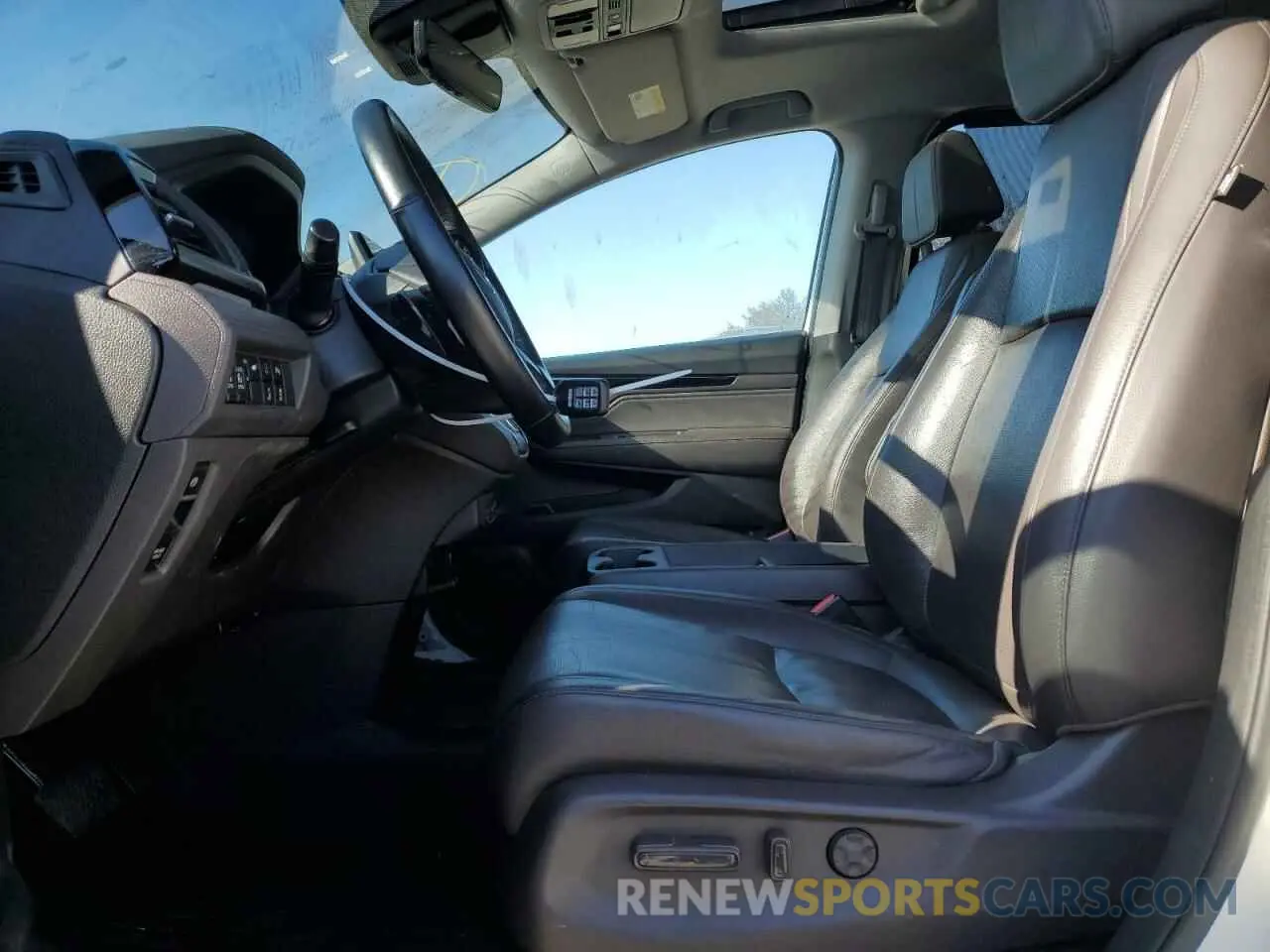 7 Фотография поврежденного автомобиля 5FNRL6H98KB004399 HONDA ODYSSEY 2019