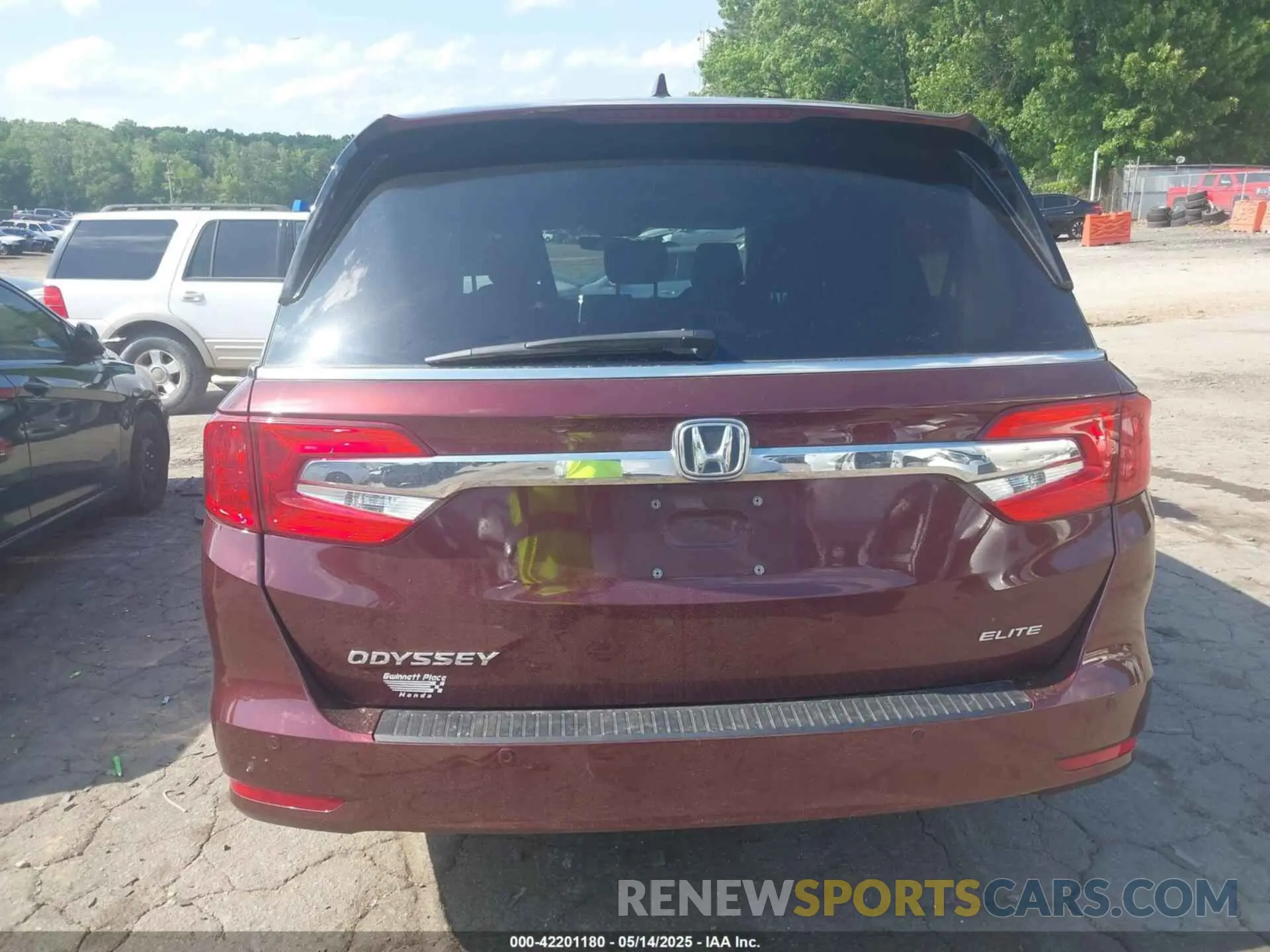 16 Photograph of a damaged car 5FNRL6H98KB027441 HONDA ODYSSEY 2019