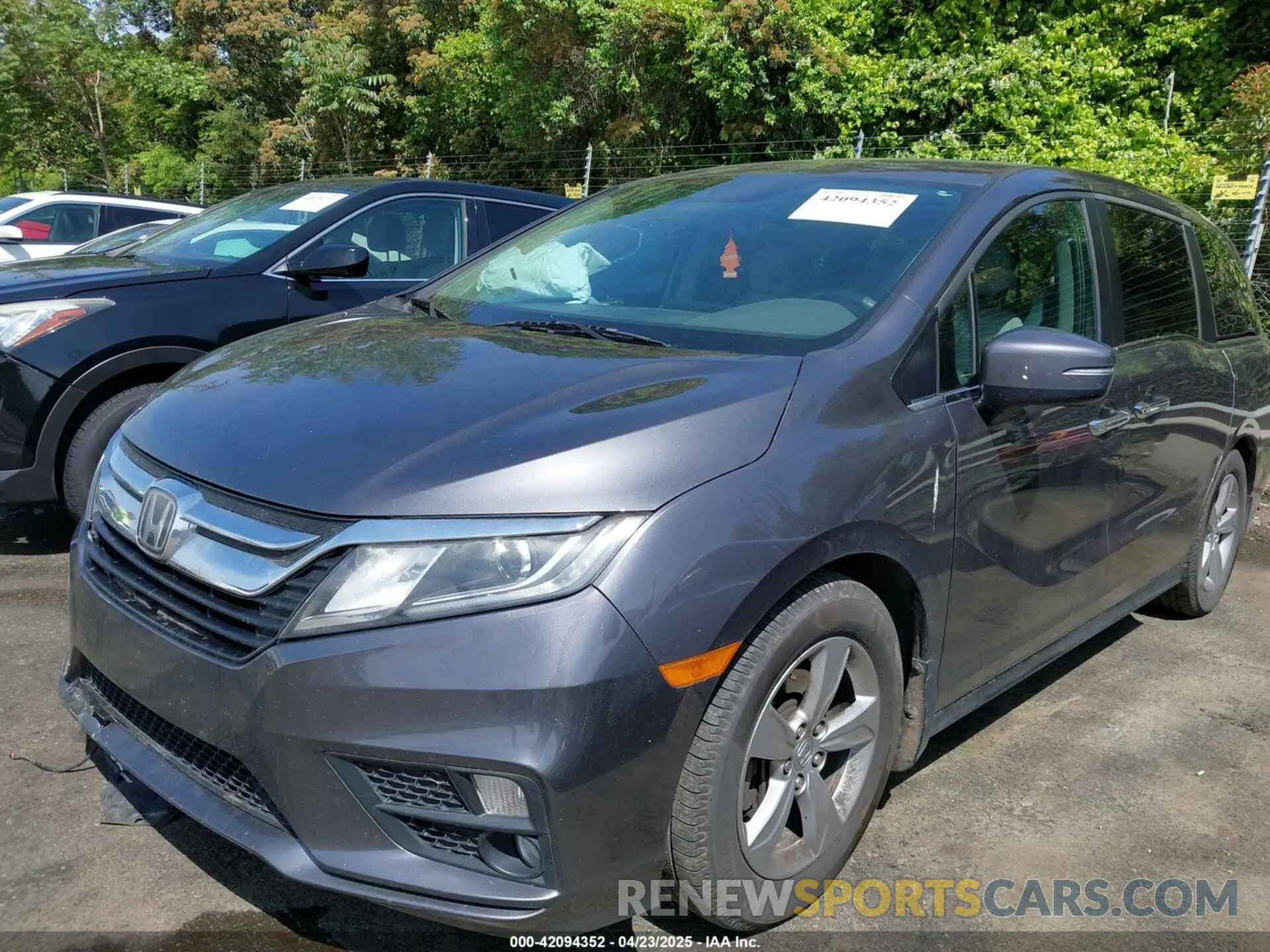 2 Photograph of a damaged car 5FNRL6H55LB031767 HONDA ODYSSEY 2020