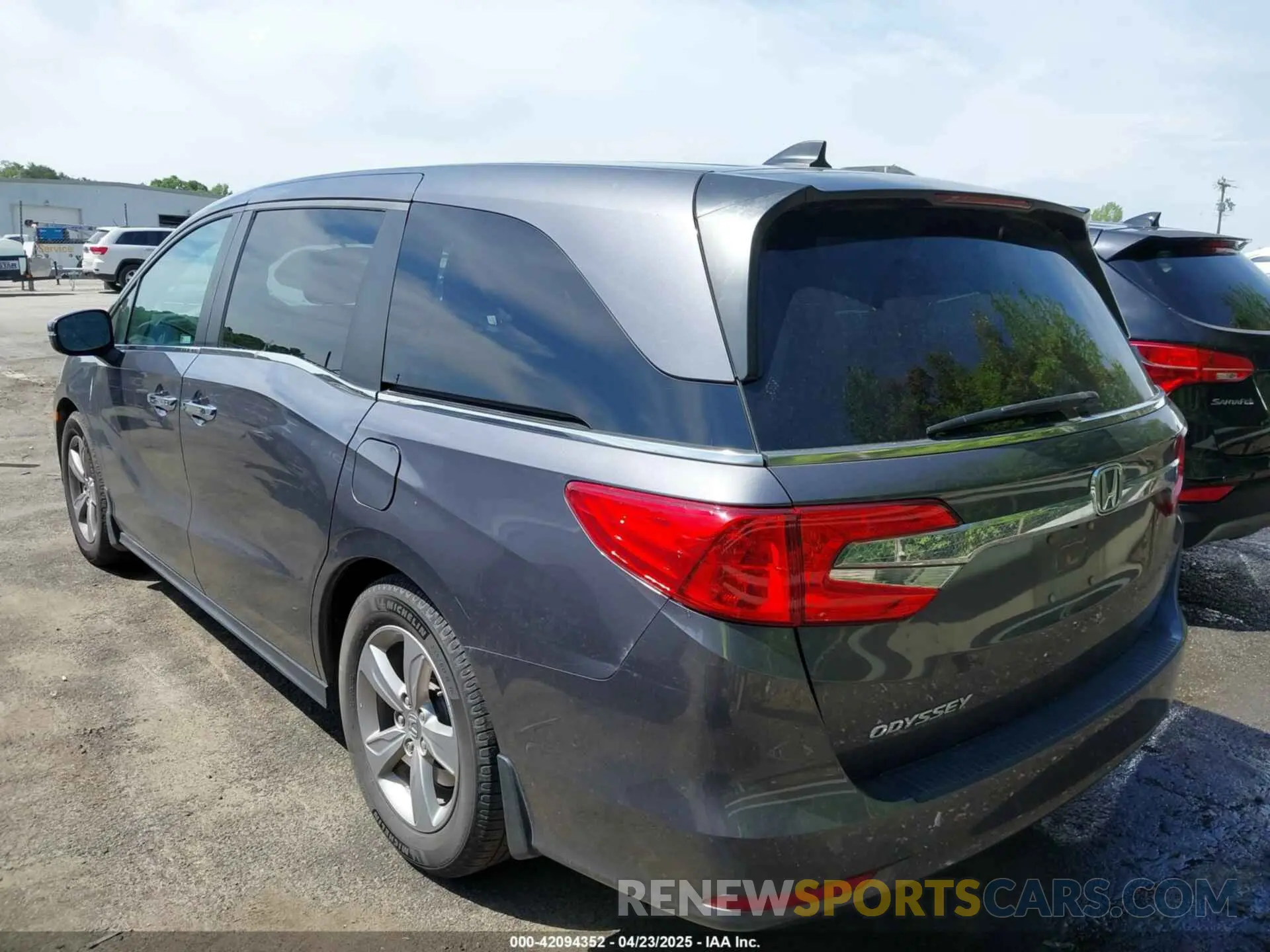 3 Photograph of a damaged car 5FNRL6H55LB031767 HONDA ODYSSEY 2020