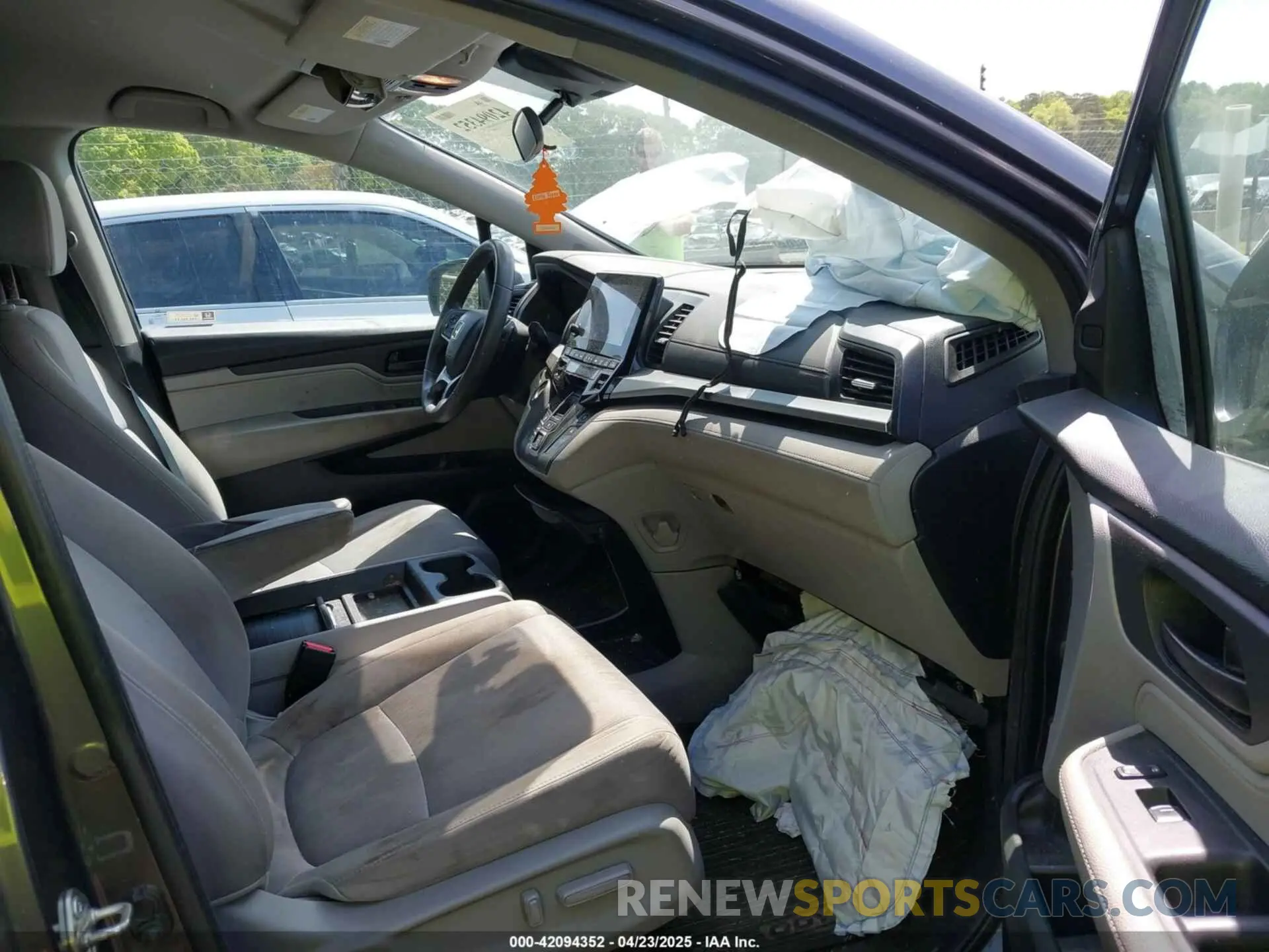 5 Photograph of a damaged car 5FNRL6H55LB031767 HONDA ODYSSEY 2020