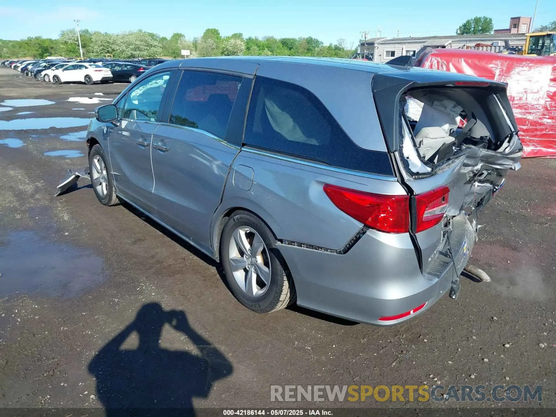 3 Photograph of a damaged car 5FNRL6H71LB069580 HONDA ODYSSEY 2020