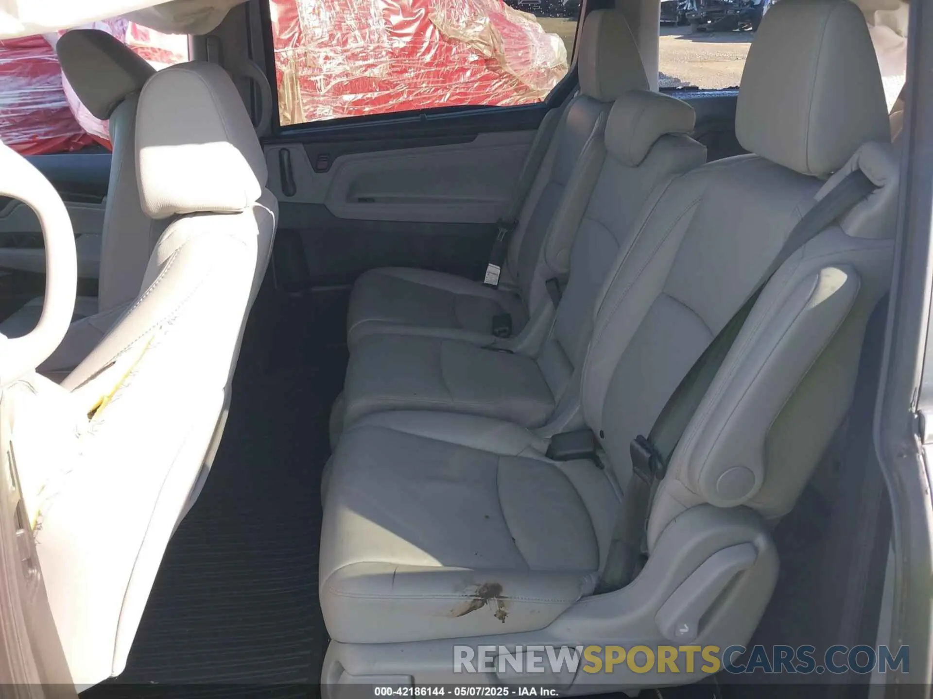 8 Photograph of a damaged car 5FNRL6H71LB069580 HONDA ODYSSEY 2020
