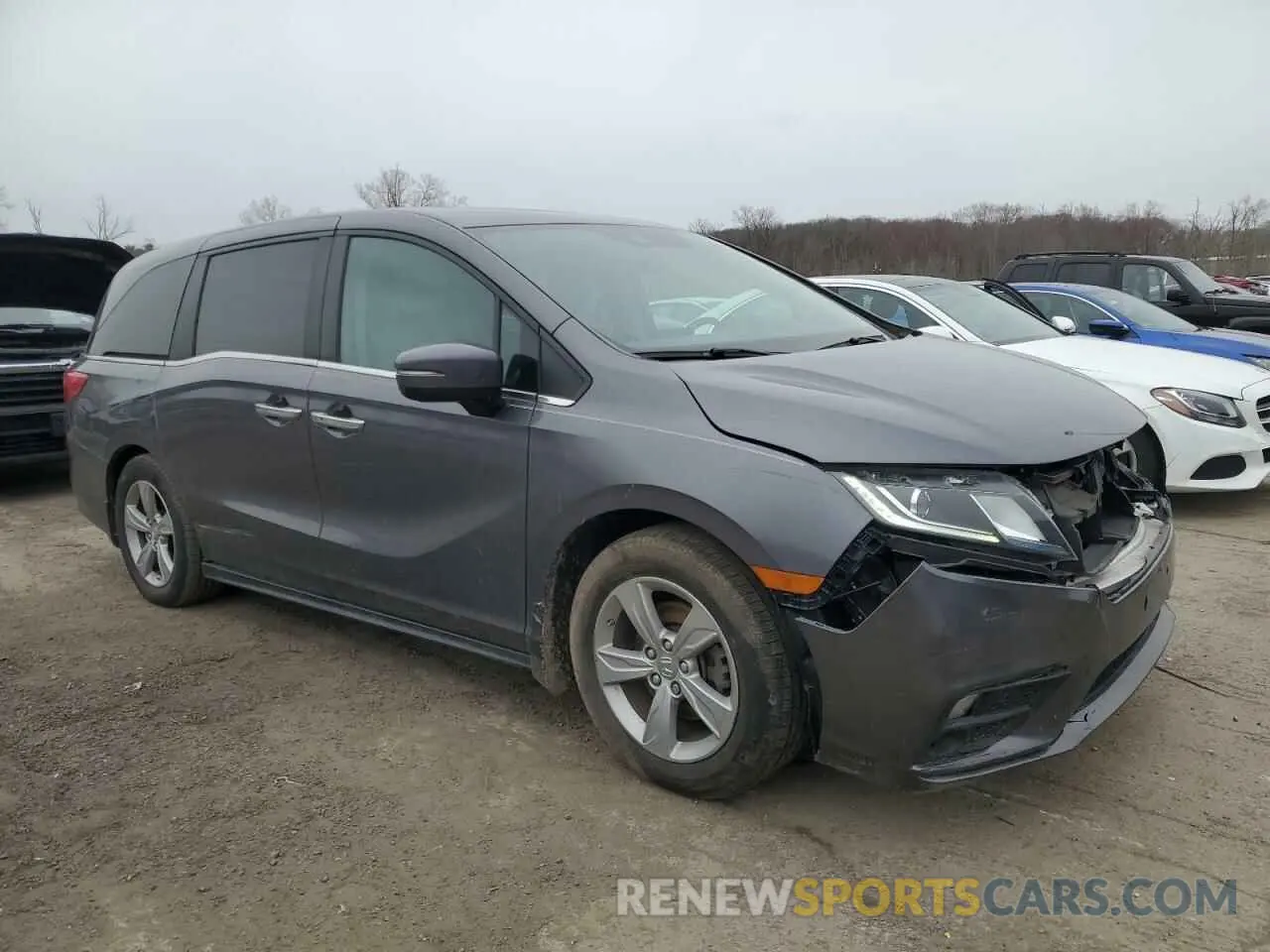 4 Photograph of a damaged car 5FNRL6H75LB068609 HONDA ODYSSEY 2020