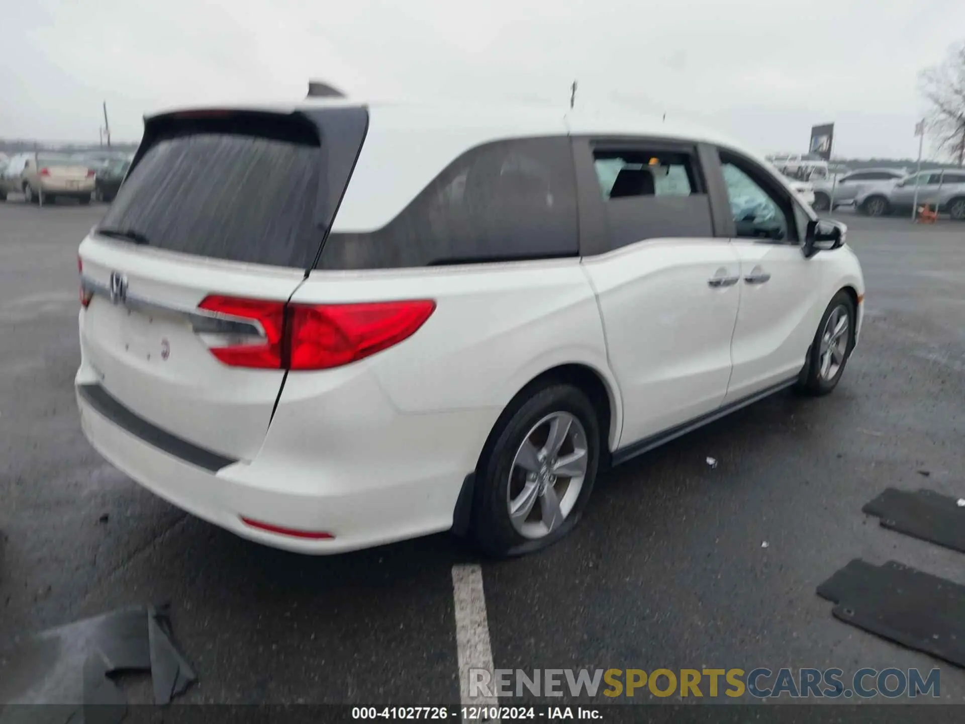 4 Photograph of a damaged car 5FNRL6H78LB031411 HONDA ODYSSEY 2020