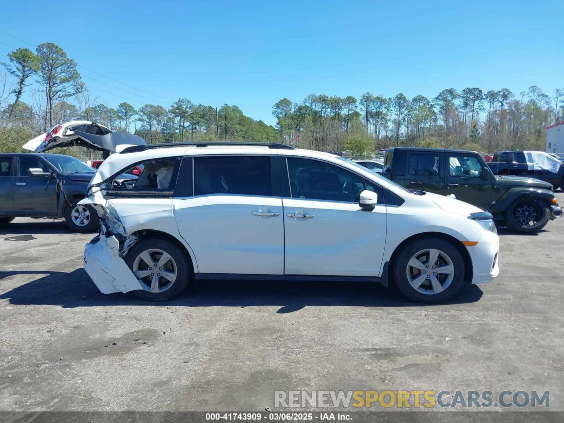 13 Фотография поврежденного автомобиля 5FNRL6H79LB025360 HONDA ODYSSEY 2020