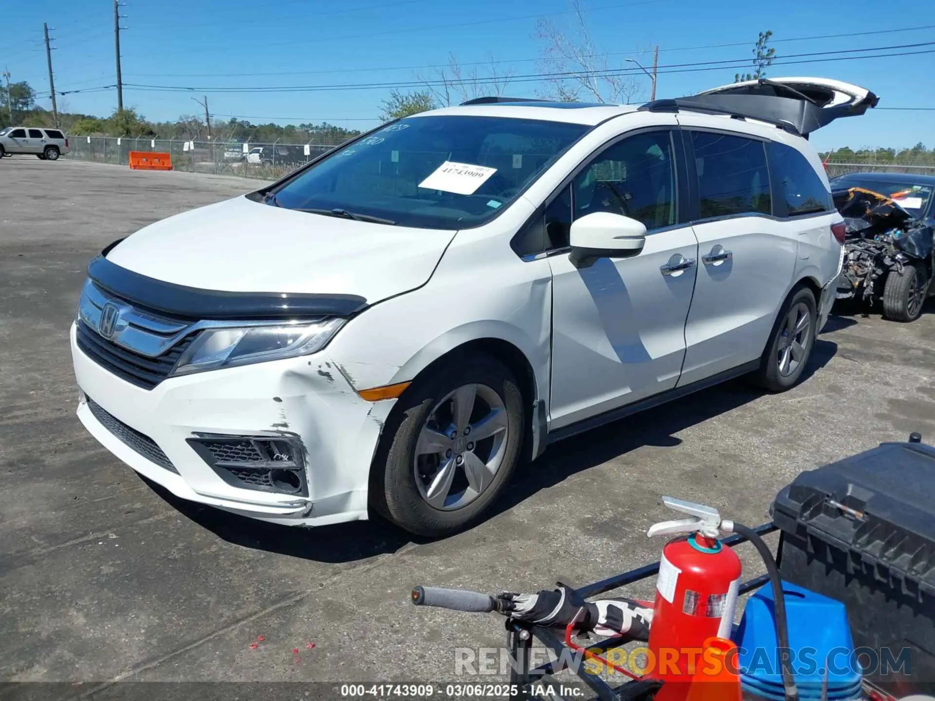 2 Фотография поврежденного автомобиля 5FNRL6H79LB025360 HONDA ODYSSEY 2020