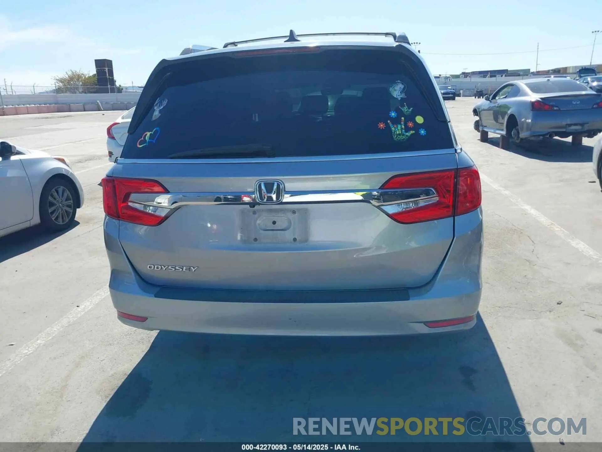 16 Photograph of a damaged car 5FNRL6H79LB048976 HONDA ODYSSEY 2020