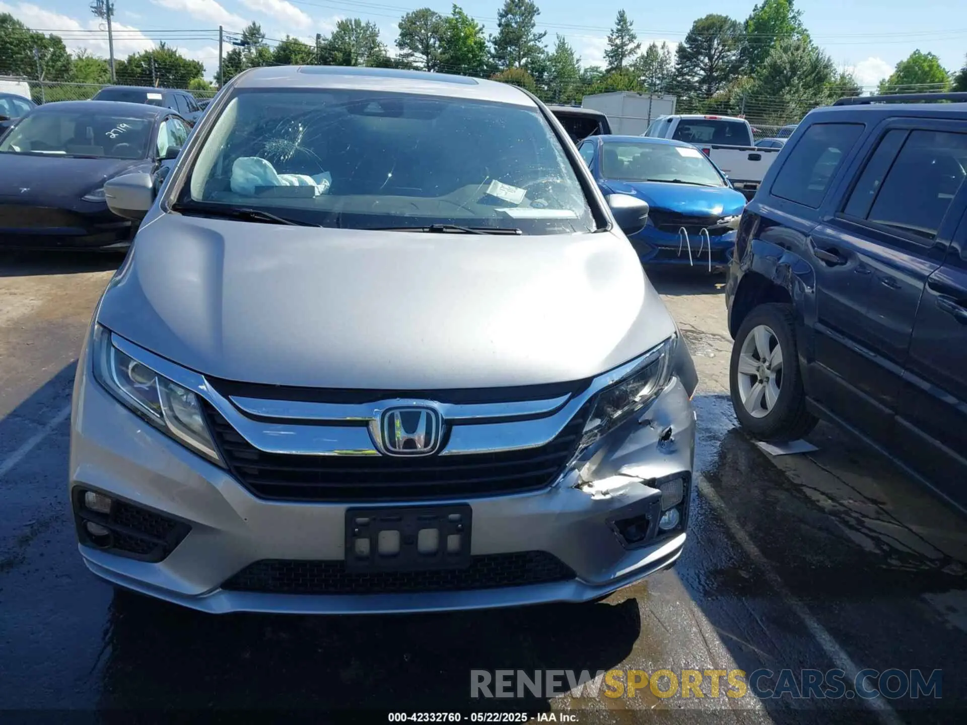 12 Photograph of a damaged car 5FNRL6H79LB060724 HONDA ODYSSEY 2020