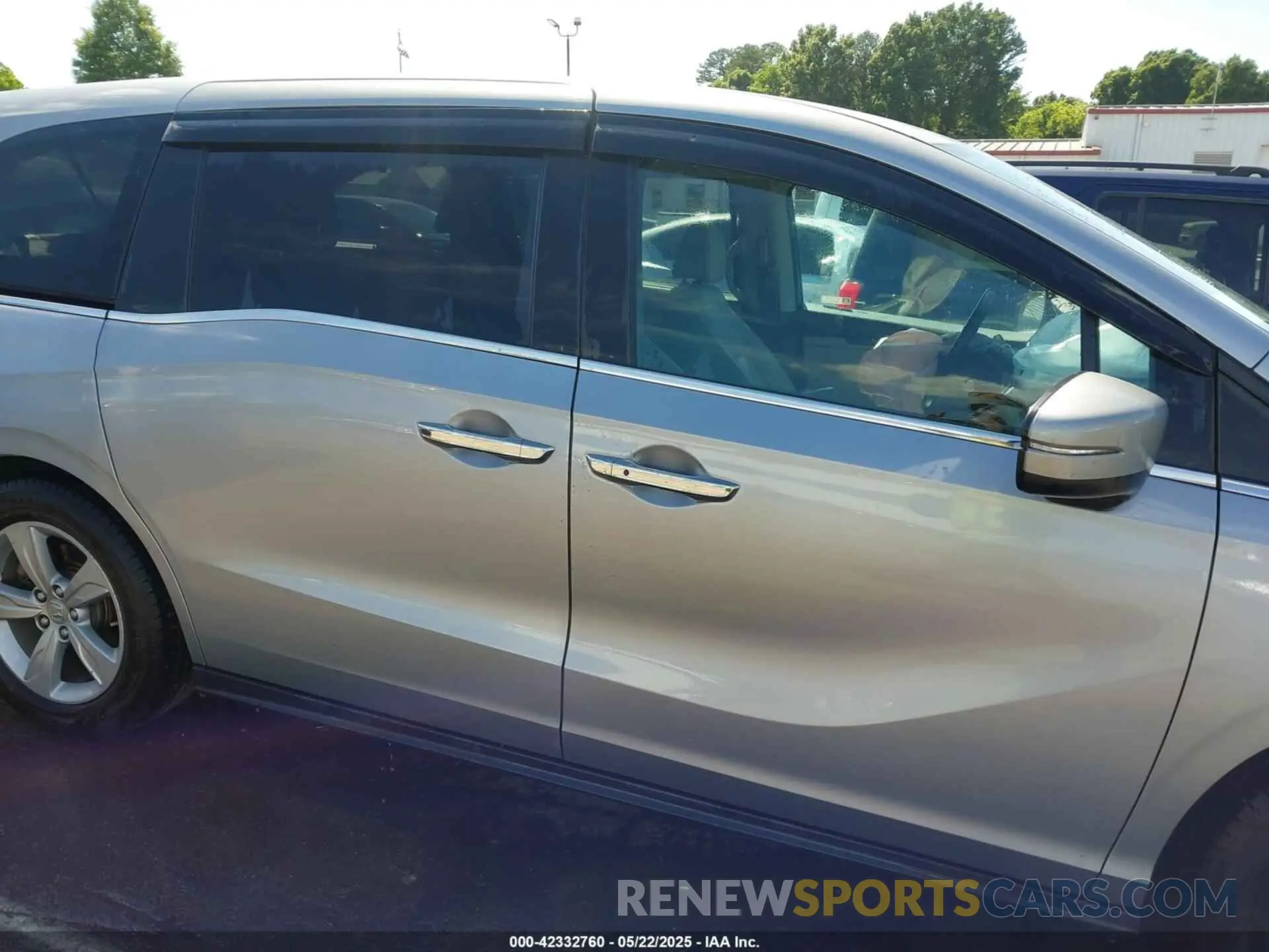 13 Photograph of a damaged car 5FNRL6H79LB060724 HONDA ODYSSEY 2020