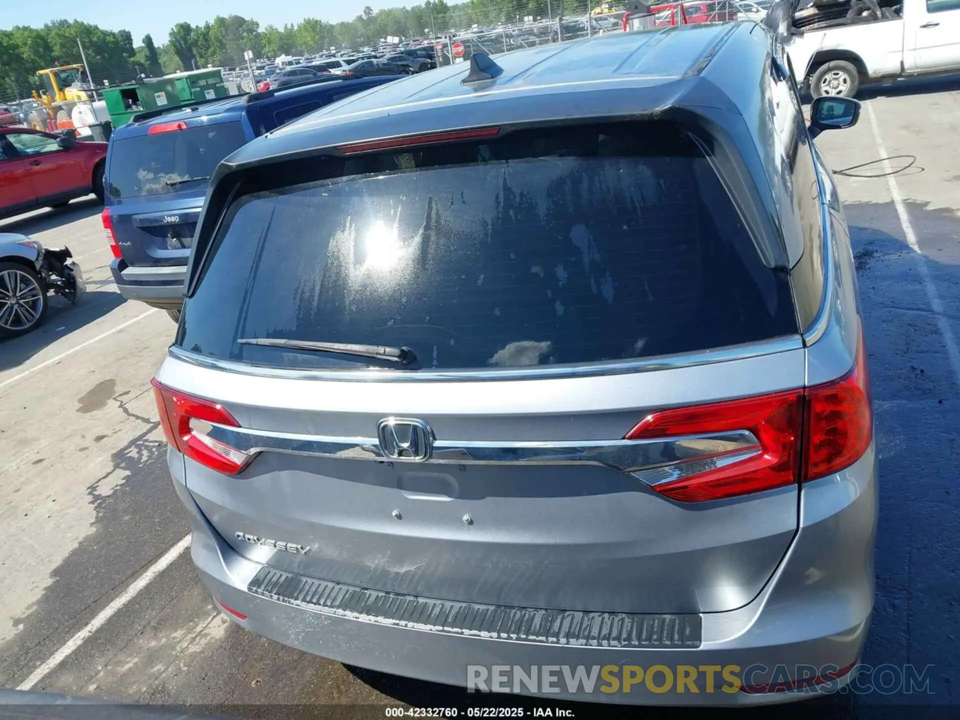 16 Photograph of a damaged car 5FNRL6H79LB060724 HONDA ODYSSEY 2020