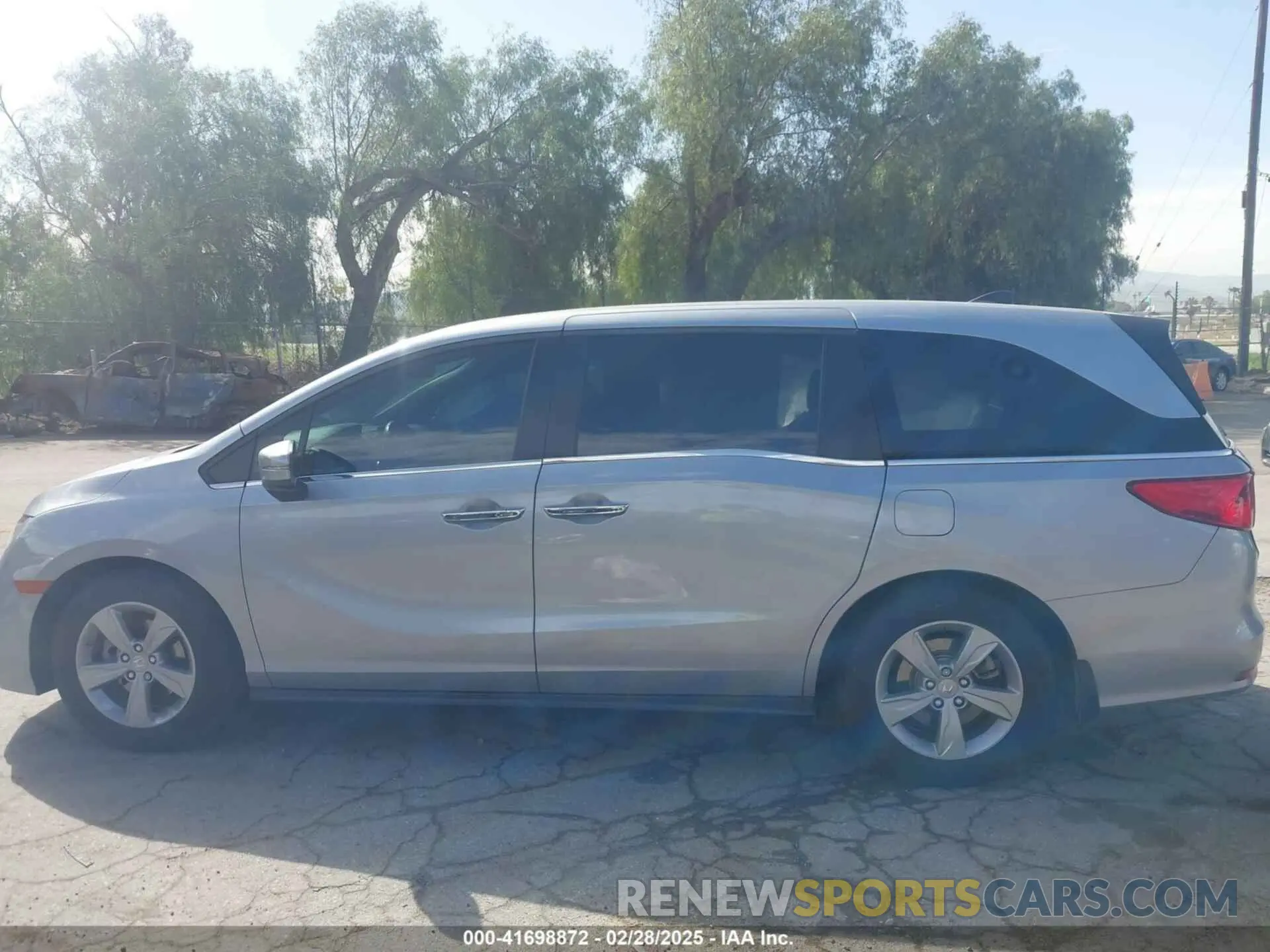14 Photograph of a damaged car 5FNRL6H7XLB017154 HONDA ODYSSEY 2020