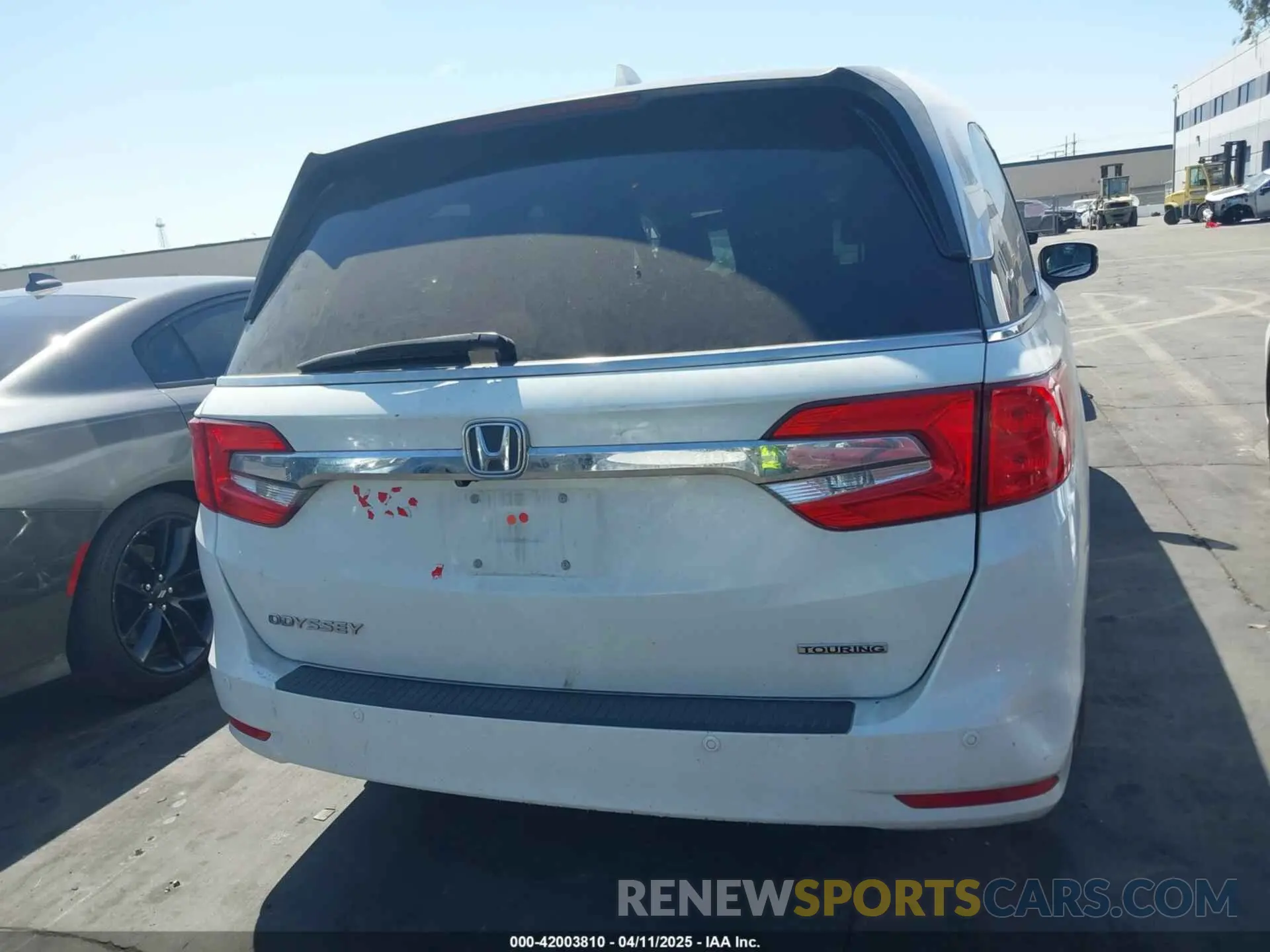 16 Photograph of a damaged car 5FNRL6H81LB028083 HONDA ODYSSEY 2020