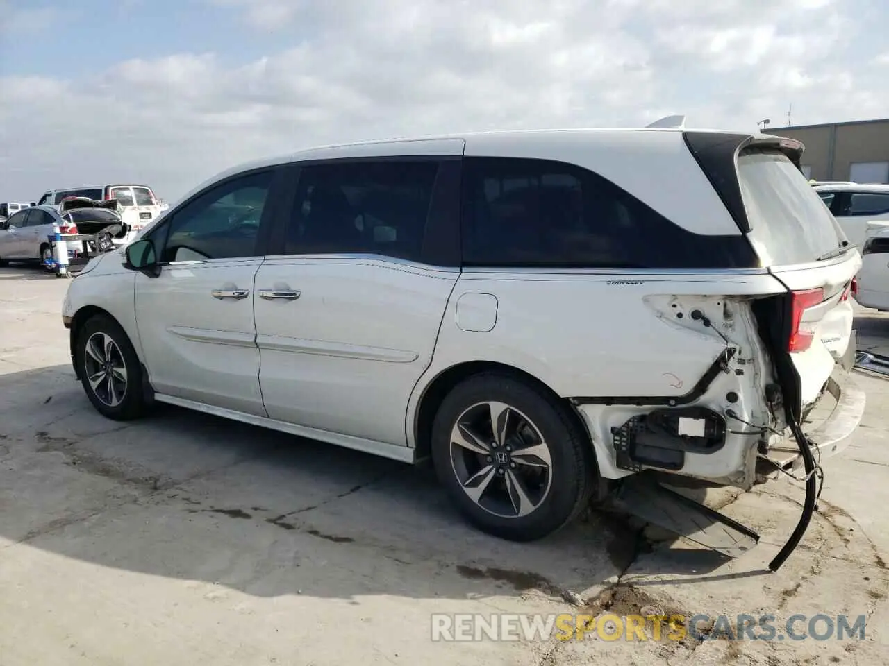2 Photograph of a damaged car 5FNRL6H8XLB008222 HONDA ODYSSEY 2020