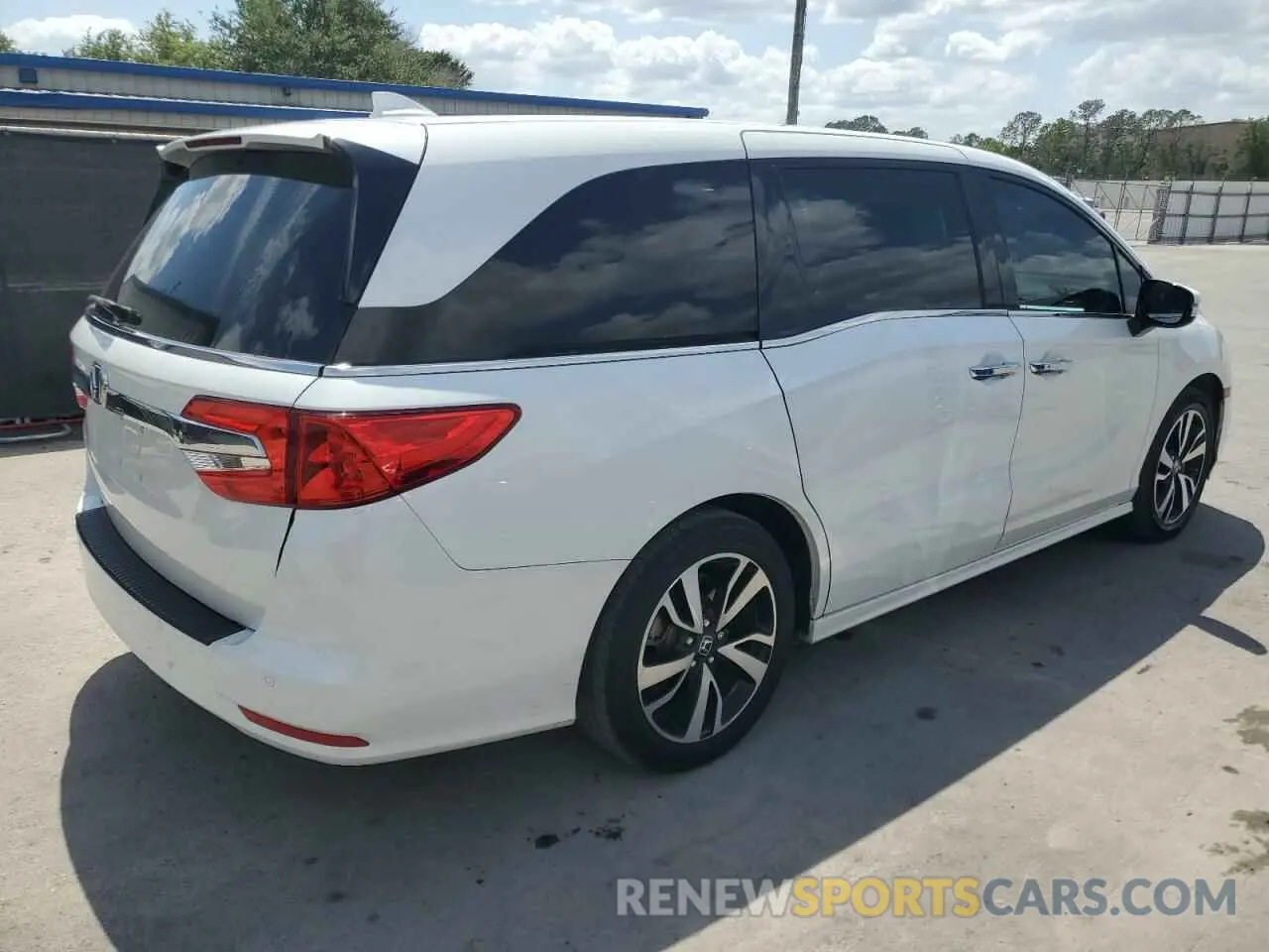 3 Photograph of a damaged car 5FNRL6H99LB063690 HONDA ODYSSEY 2020