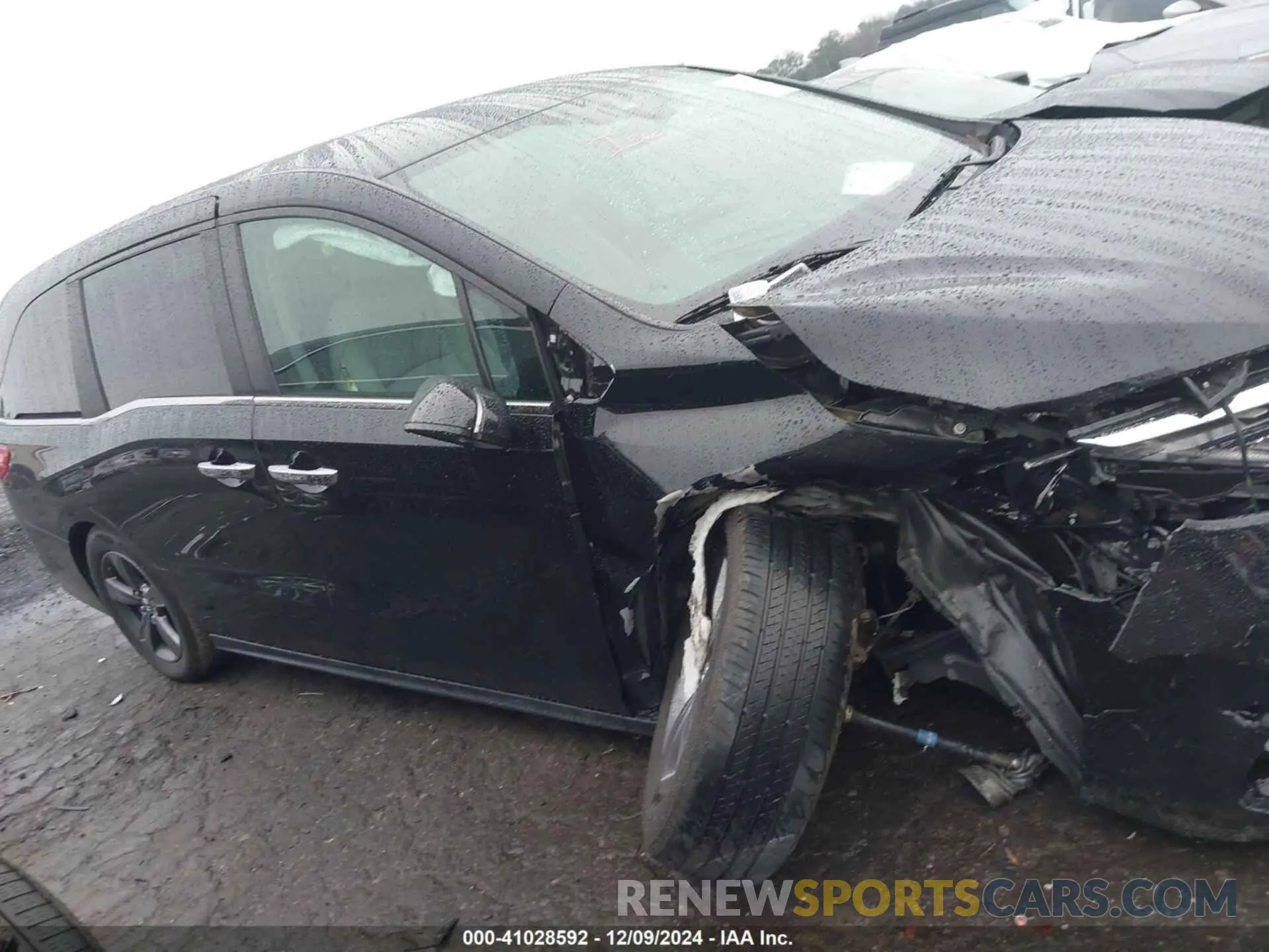 13 Photograph of a damaged car 5FNRL6H53MB010305 HONDA ODYSSEY 2021