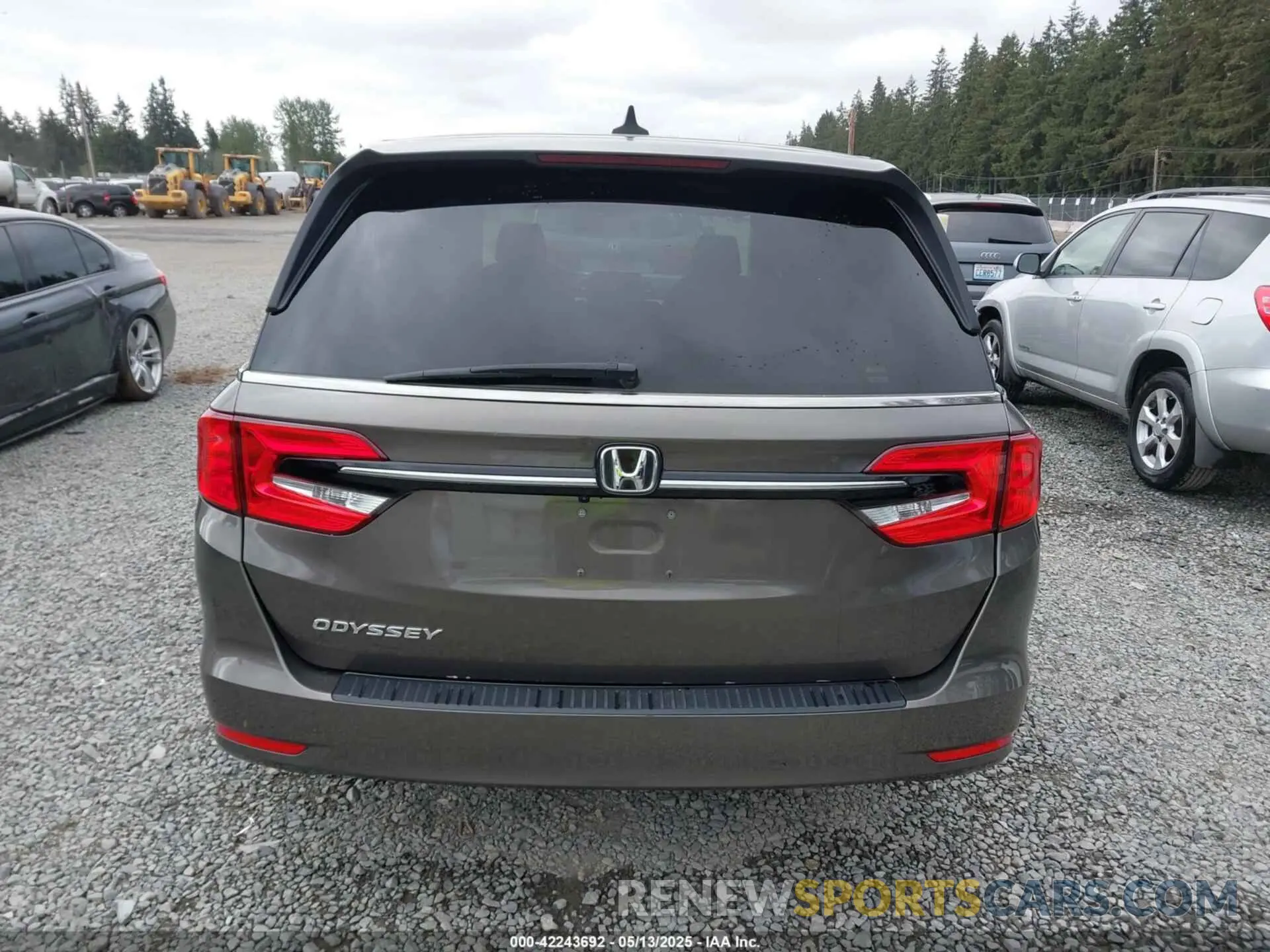 16 Photograph of a damaged car 5FNRL6H77MB017226 HONDA ODYSSEY 2021