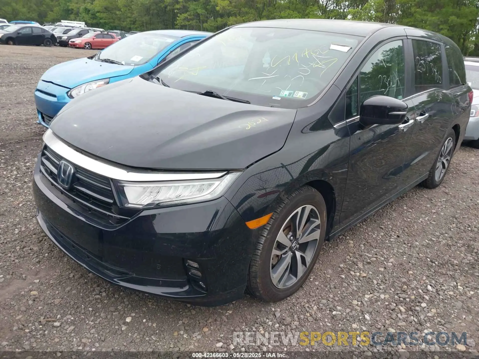 2 Photograph of a damaged car 5FNRL6H82MB002545 HONDA ODYSSEY 2021