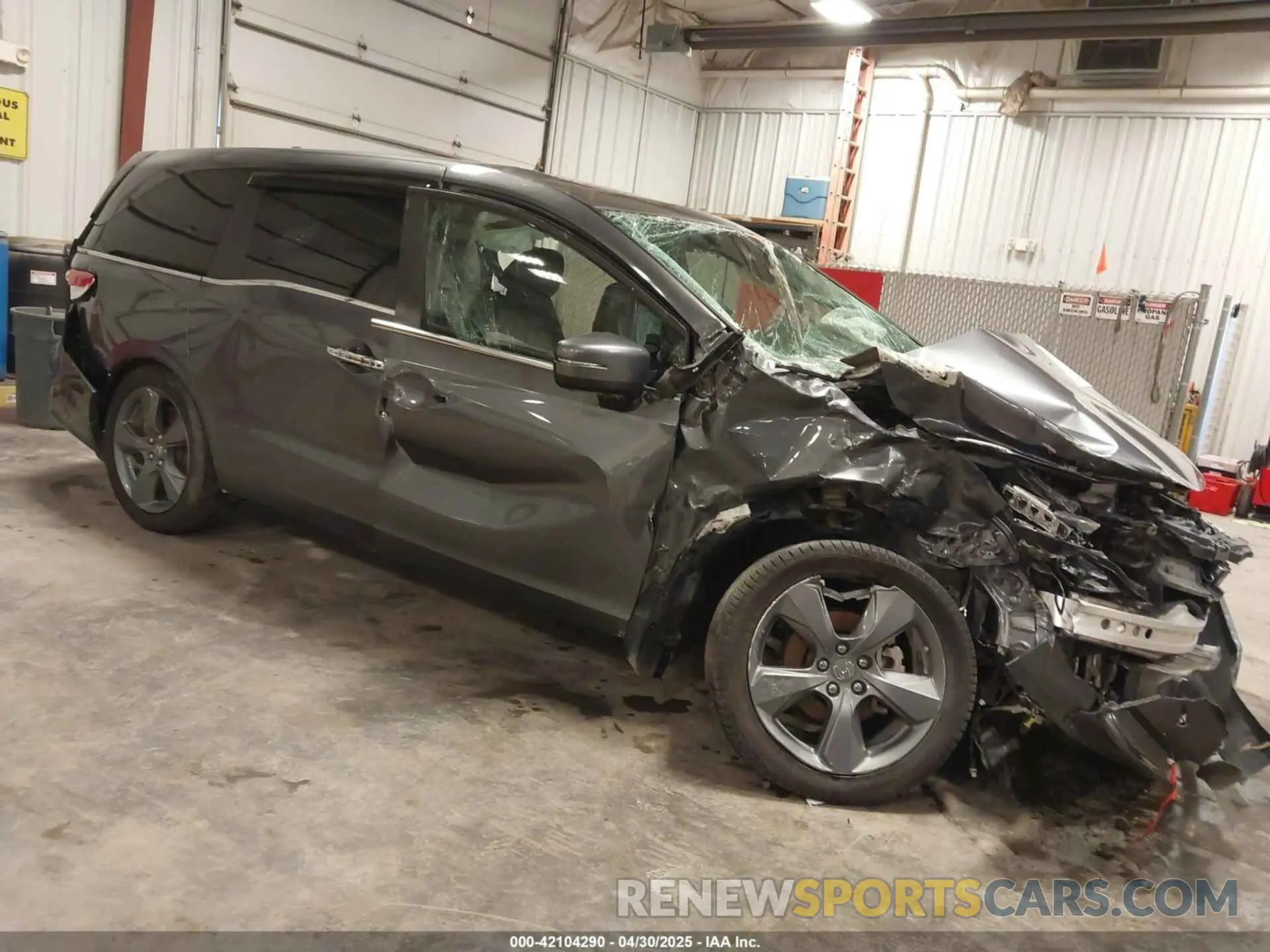 1 Photograph of a damaged car 5FNRL6H82MB025923 HONDA ODYSSEY 2021