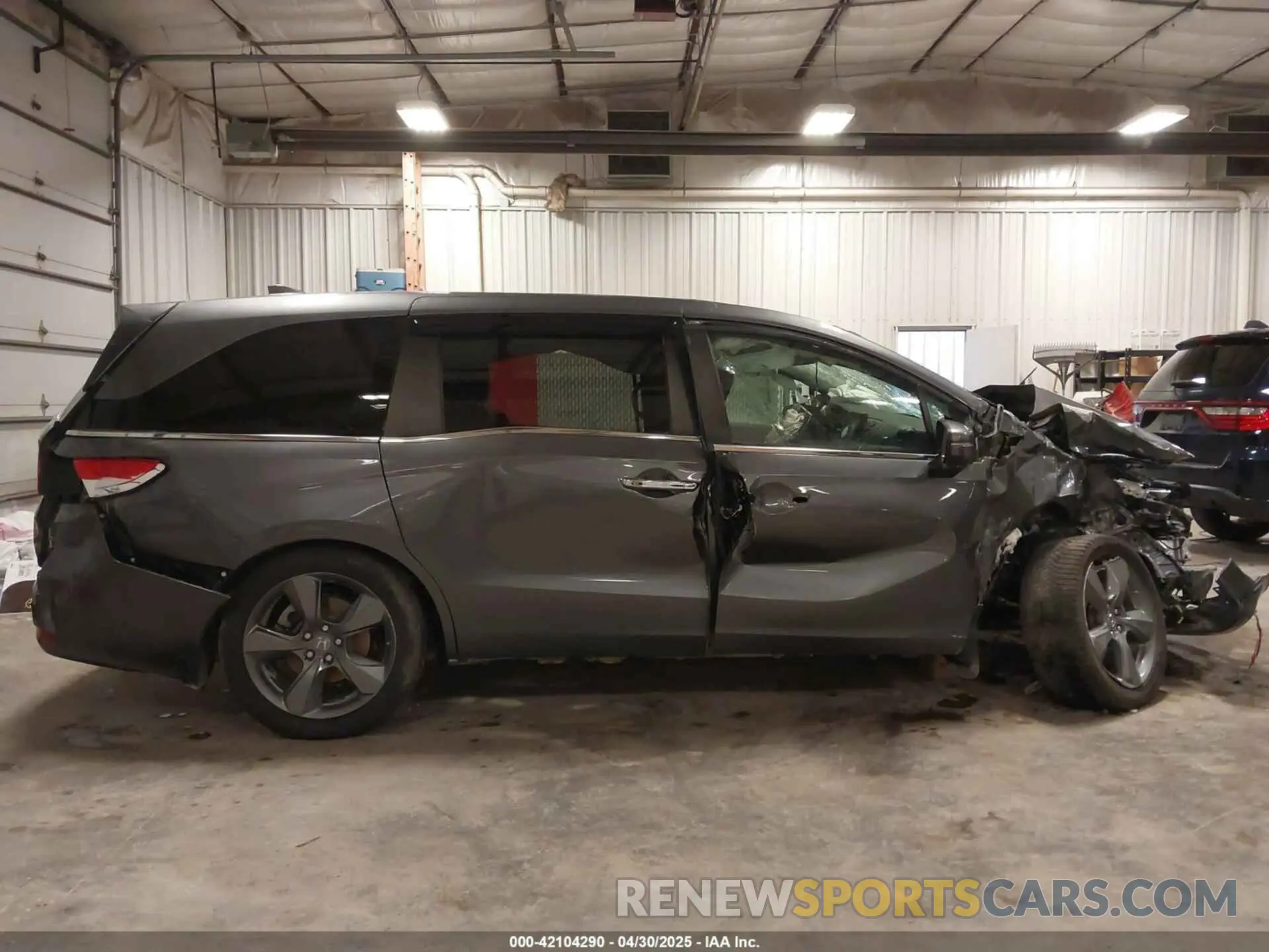 14 Photograph of a damaged car 5FNRL6H82MB025923 HONDA ODYSSEY 2021