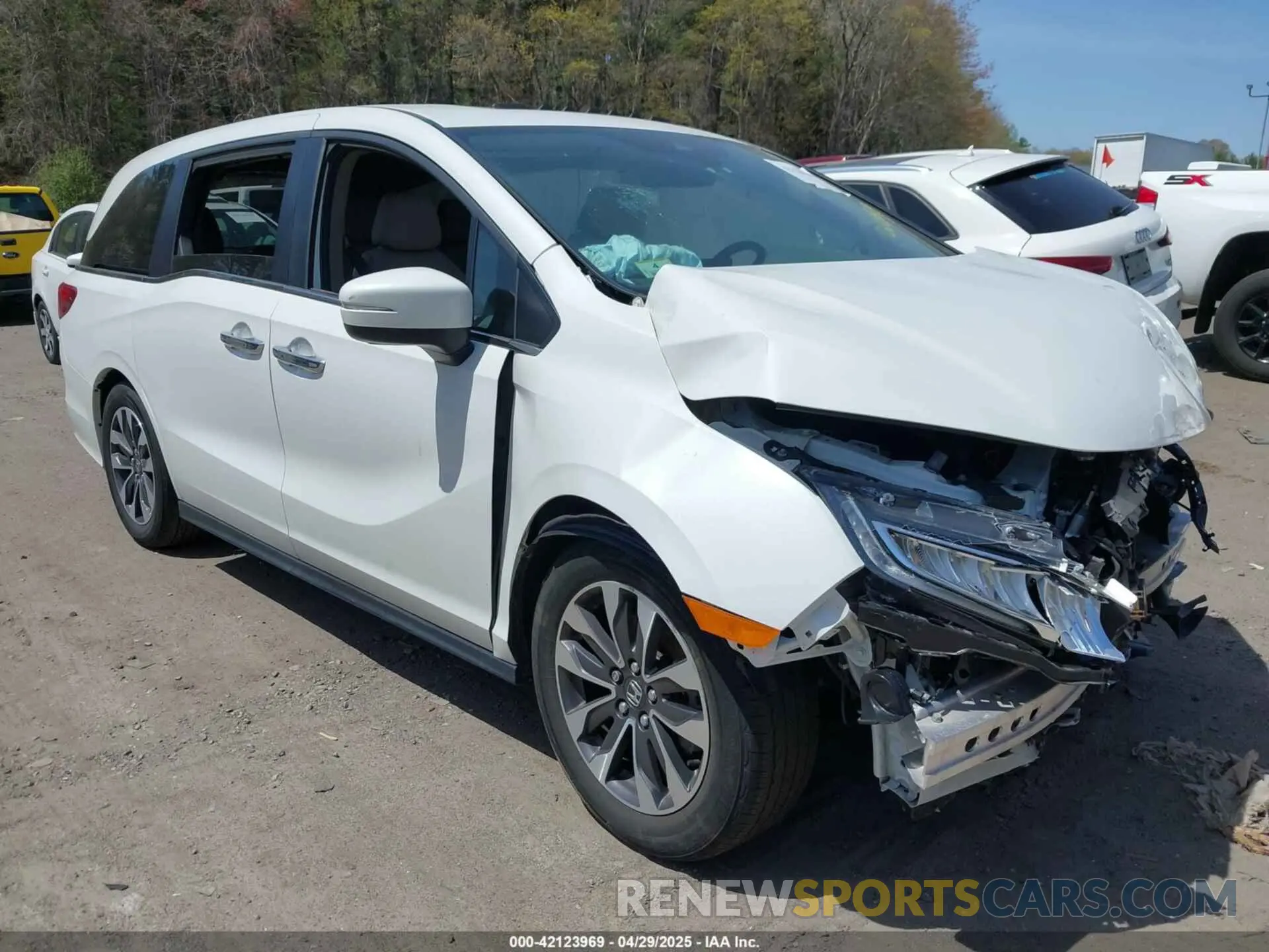 1 Photograph of a damaged car 5FNRL6H70NB061716 HONDA ODYSSEY 2022