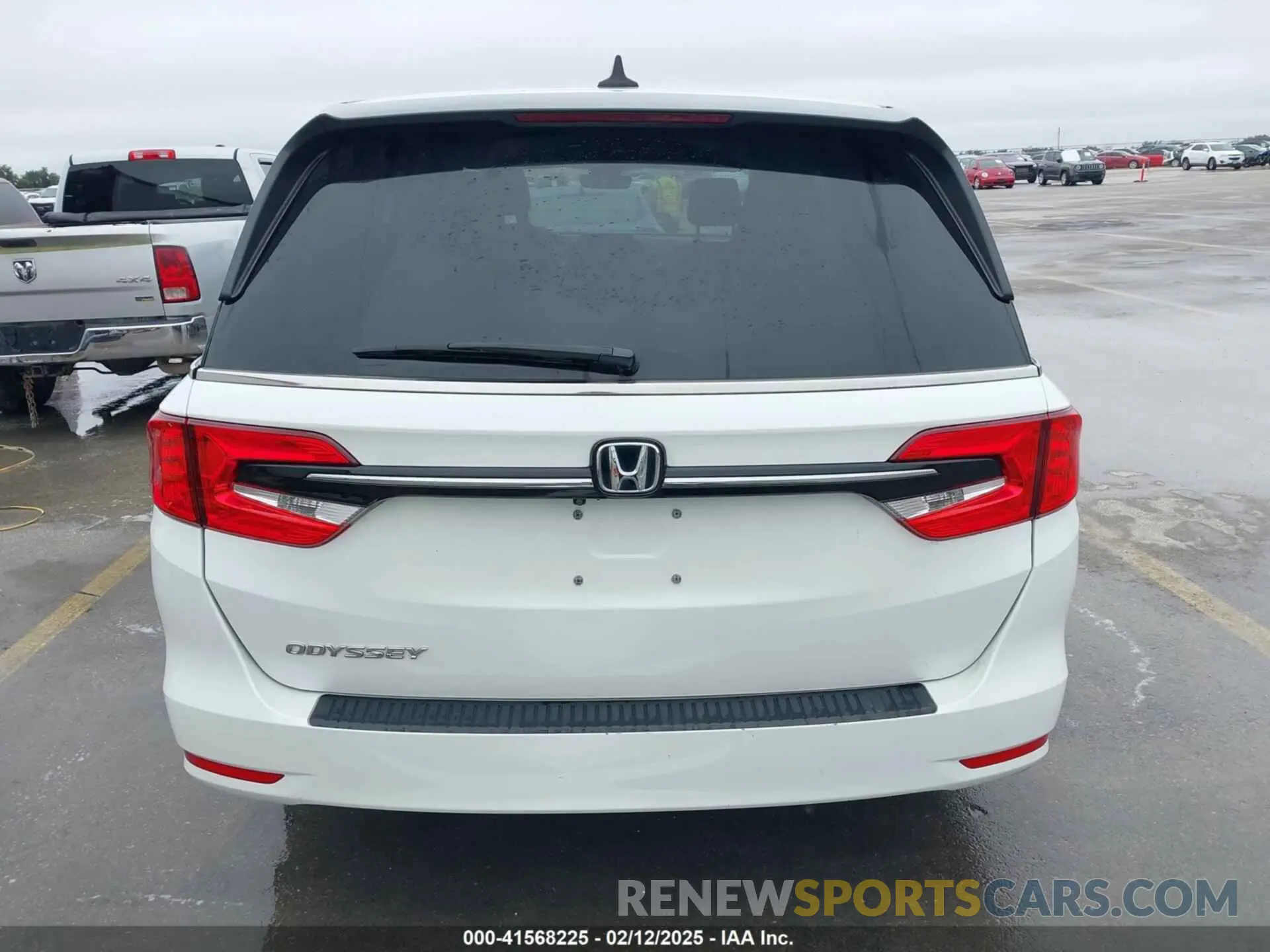 17 Photograph of a damaged car 5FNRL6H79NB052769 HONDA ODYSSEY 2022