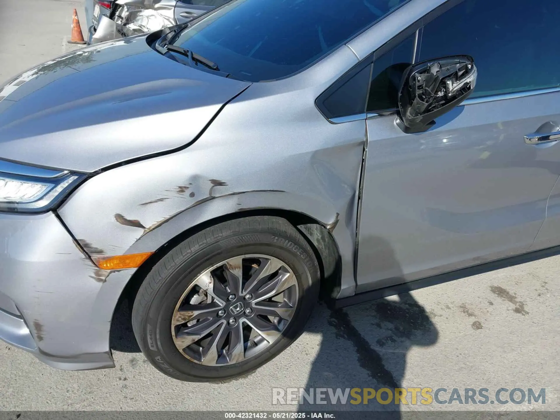 6 Photograph of a damaged car 5FNRL6H7XNB041733 HONDA ODYSSEY 2022