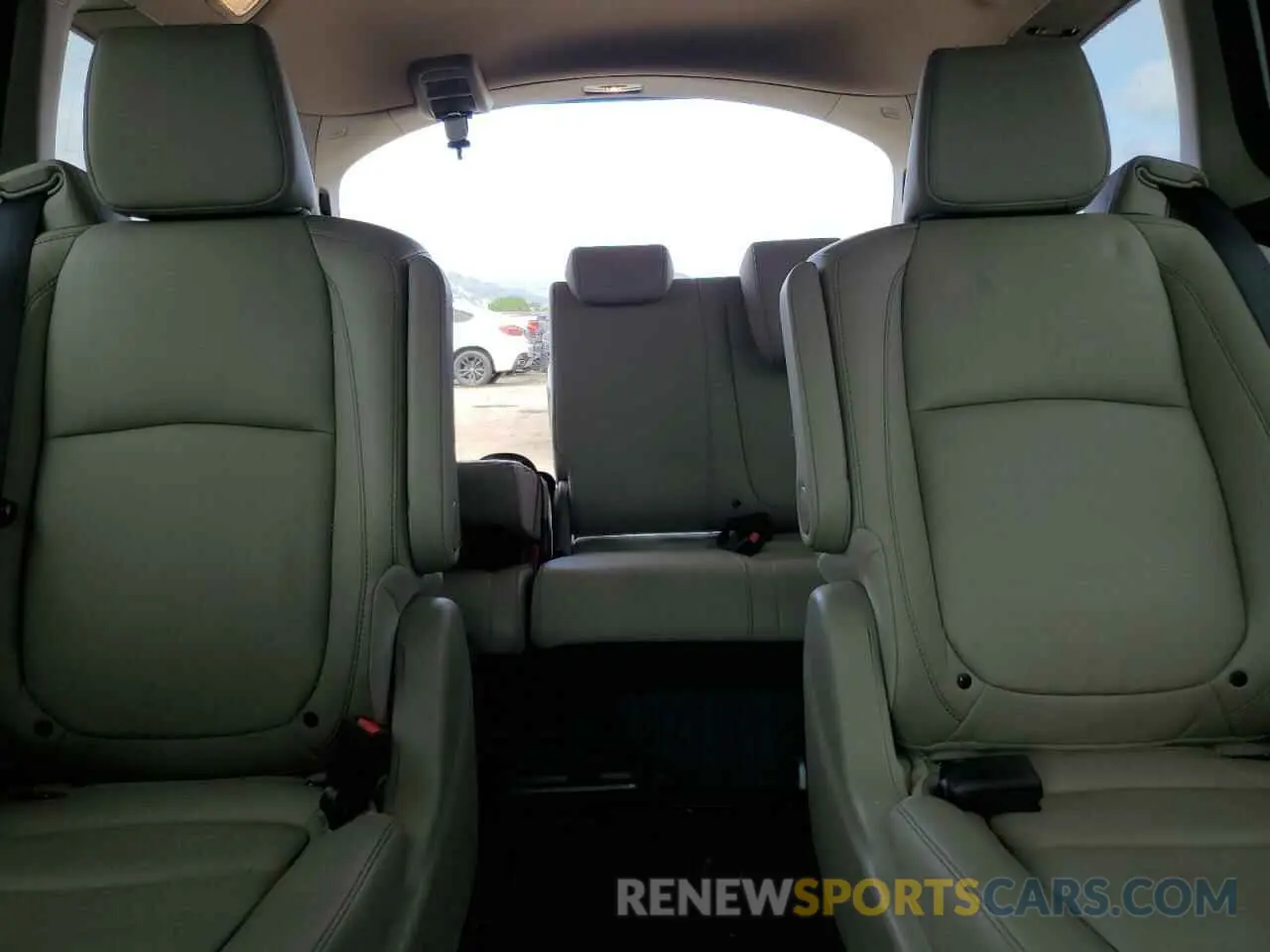 10 Photograph of a damaged car 5FNRL6H83NB041131 HONDA ODYSSEY 2022