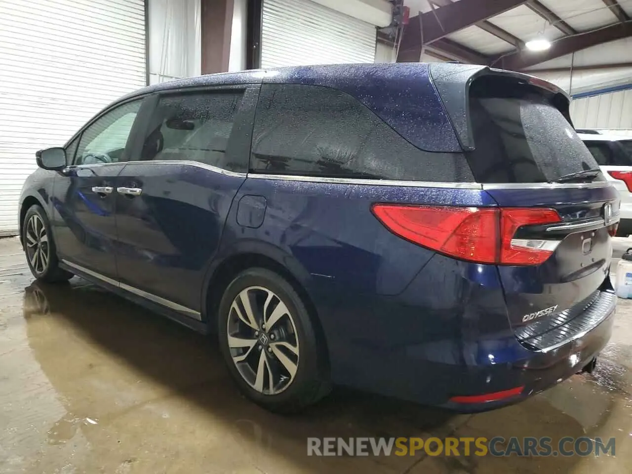 2 Photograph of a damaged car 5FNRL6H8XNB037772 HONDA ODYSSEY 2022
