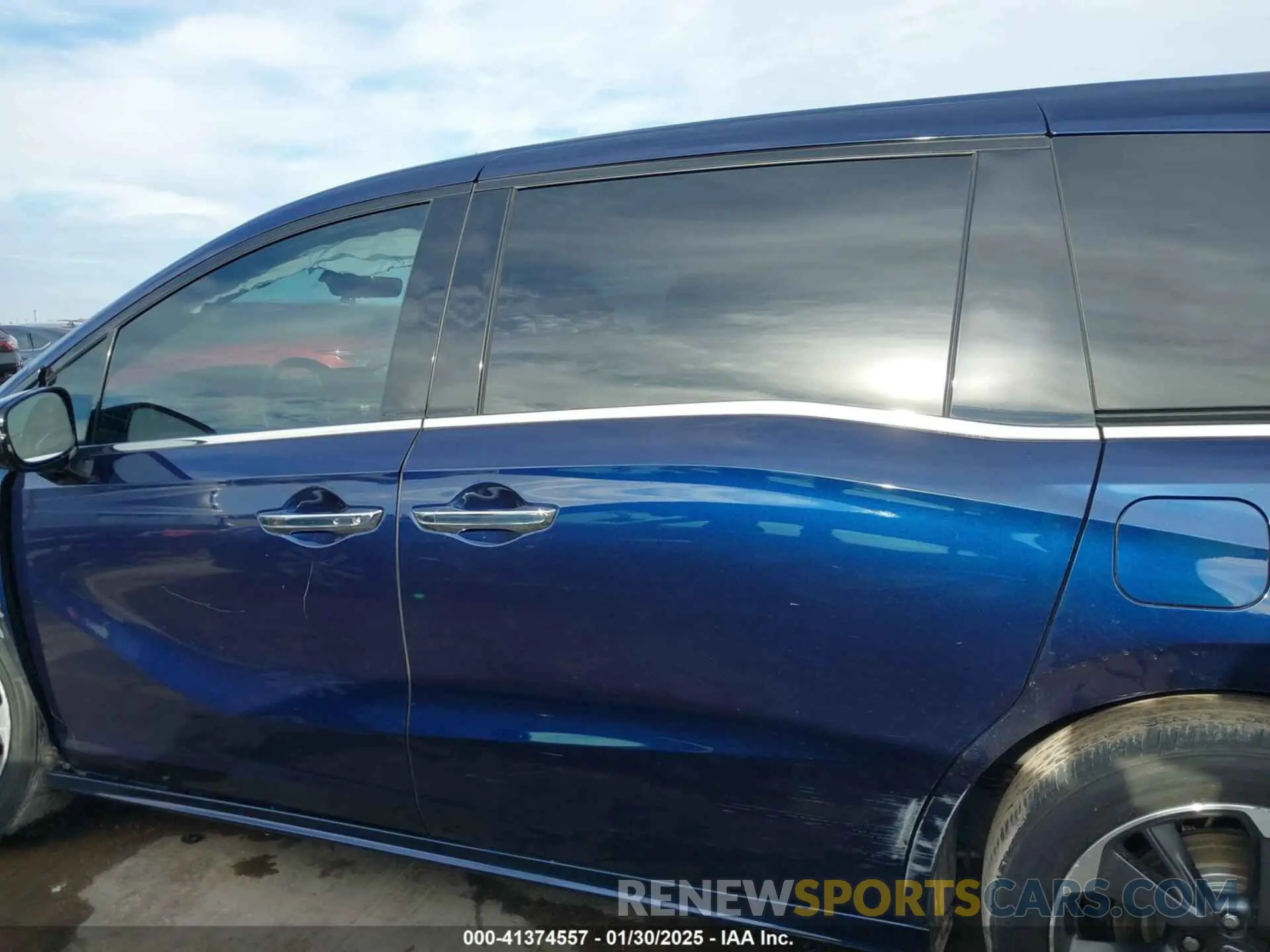 15 Photograph of a damaged car 5FNRL6H92NB056762 HONDA ODYSSEY 2022