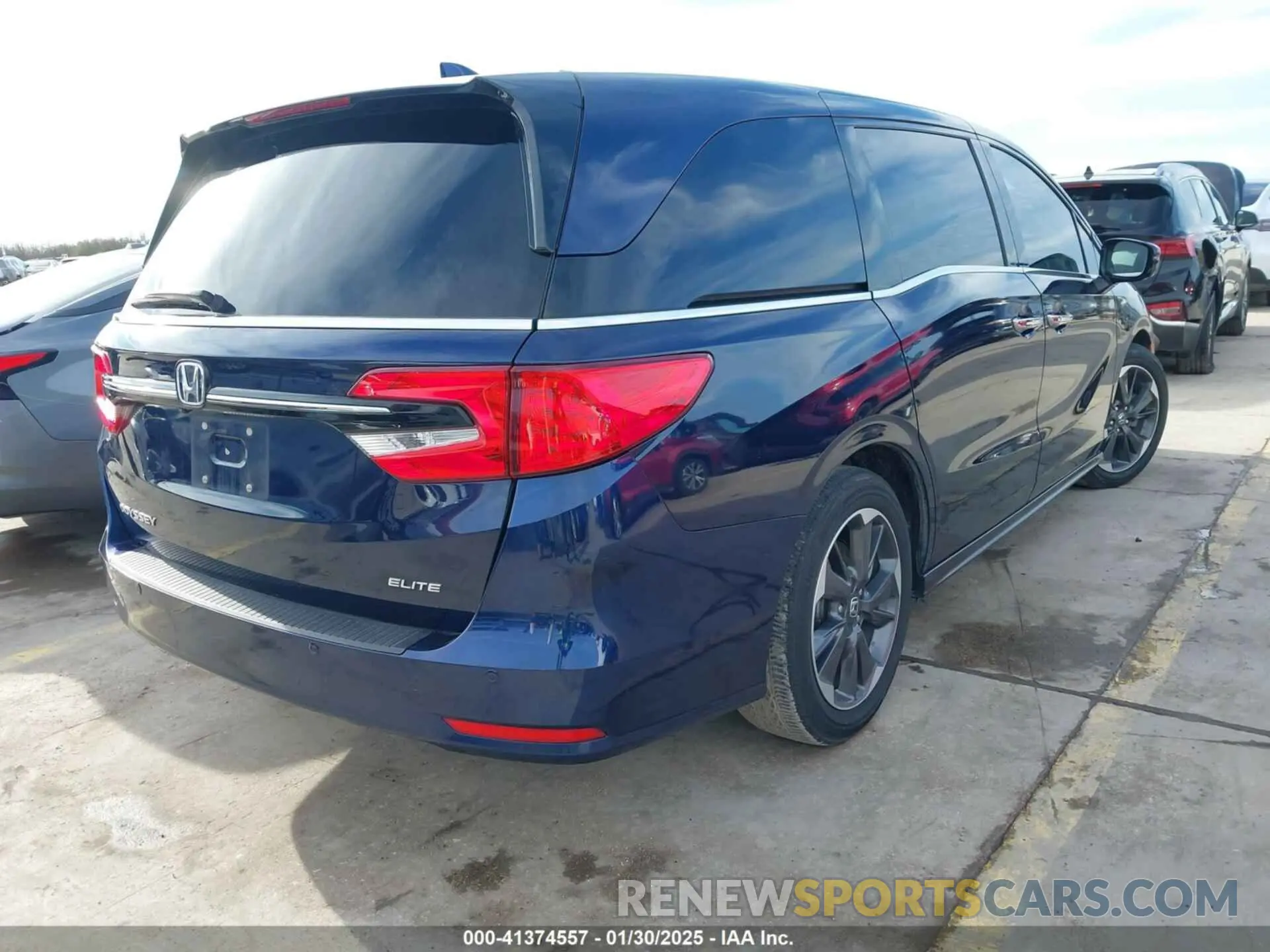 4 Photograph of a damaged car 5FNRL6H92NB056762 HONDA ODYSSEY 2022