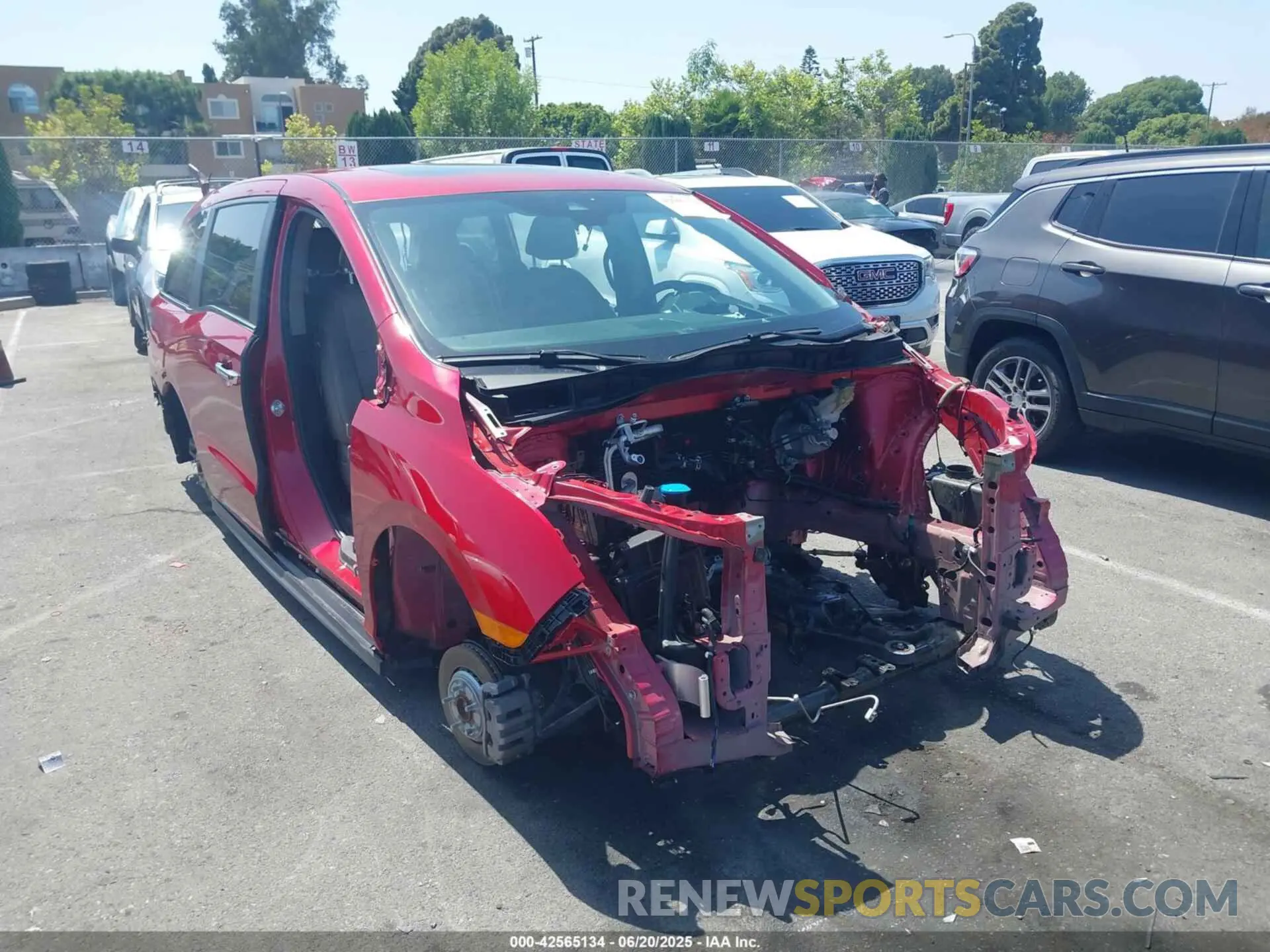 1 Photograph of a damaged car 5FNRL6H61PB068202 HONDA ODYSSEY 2023