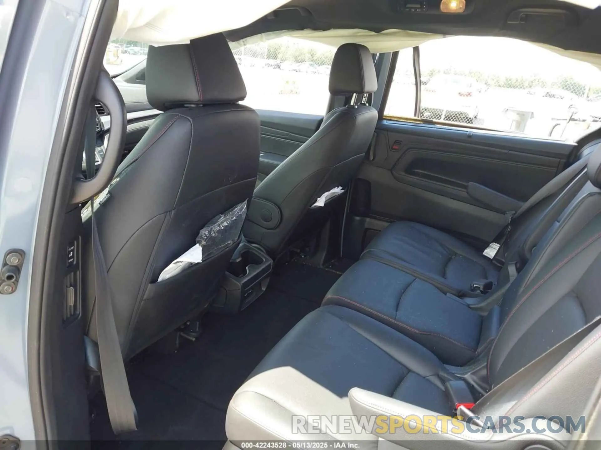 8 Фотография поврежденного автомобиля 5FNRL6H73PB048848 HONDA ODYSSEY 2023