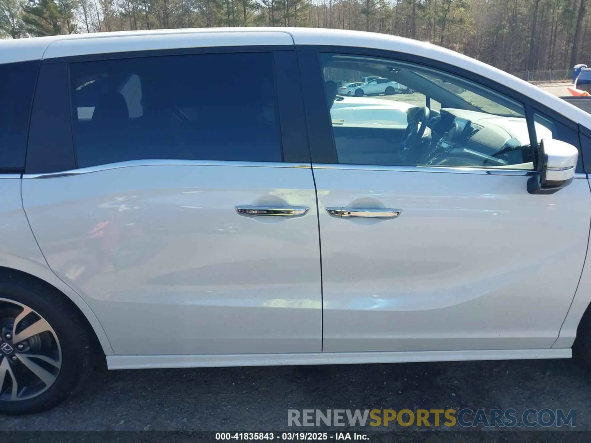13 Photograph of a damaged car 5FNRL6H83PB016412 HONDA ODYSSEY 2023