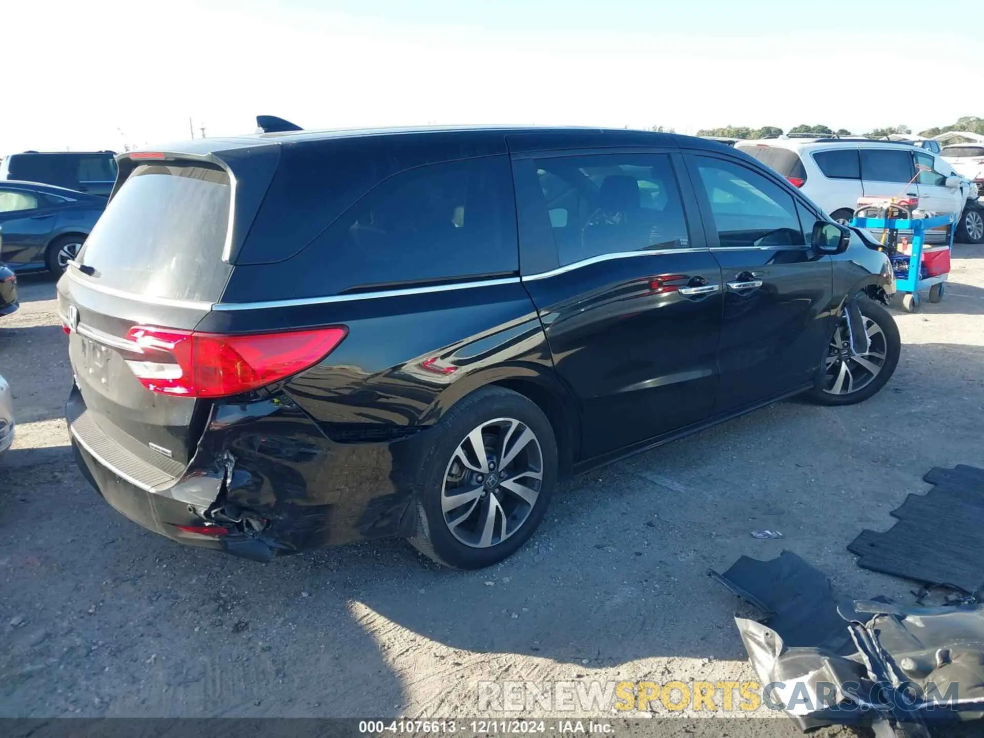 4 Фотография поврежденного автомобиля 5FNRL6H83PB046347 HONDA ODYSSEY 2023