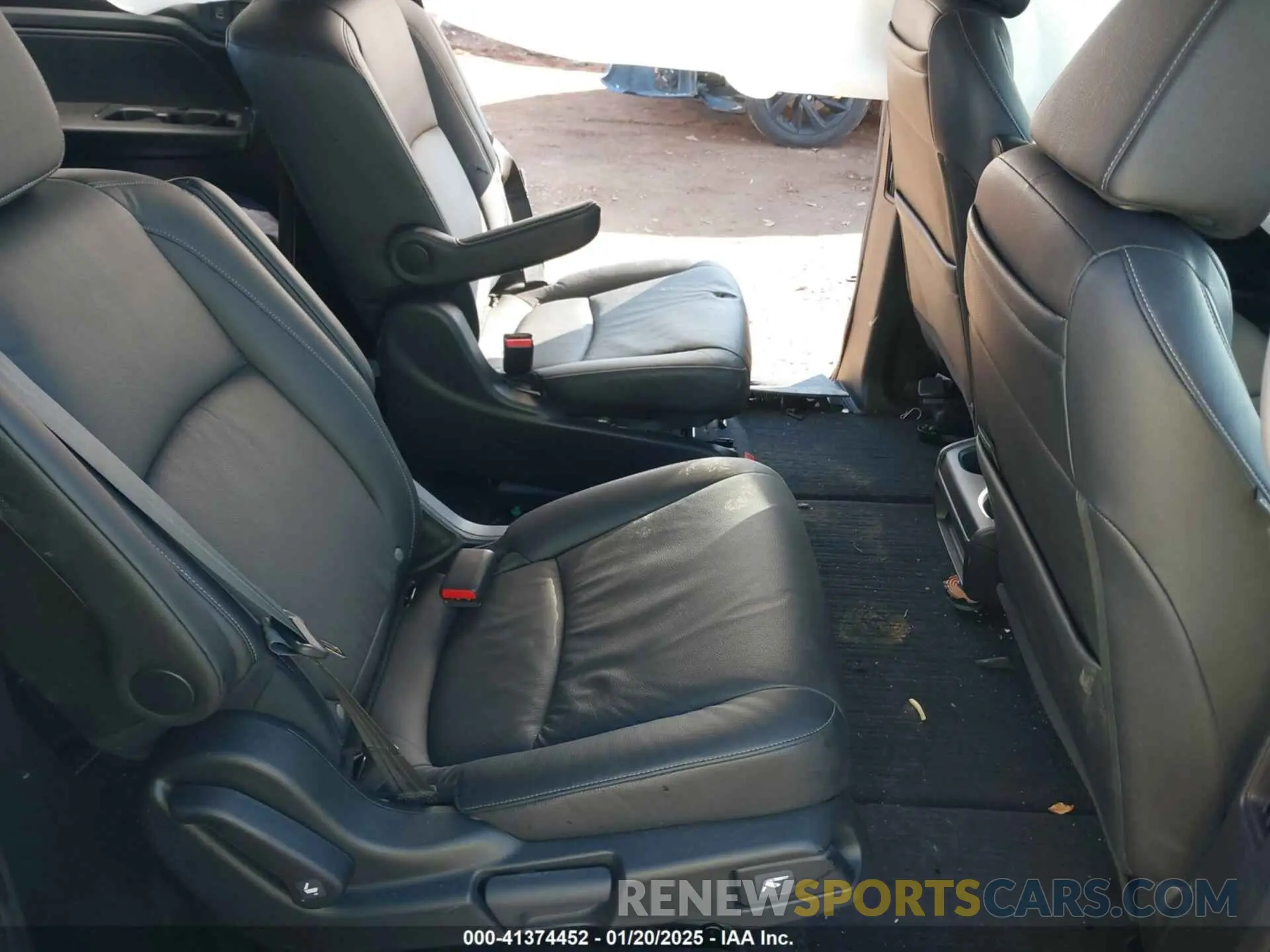 8 Фотография поврежденного автомобиля 5FNRL6H84PB005208 HONDA ODYSSEY 2023