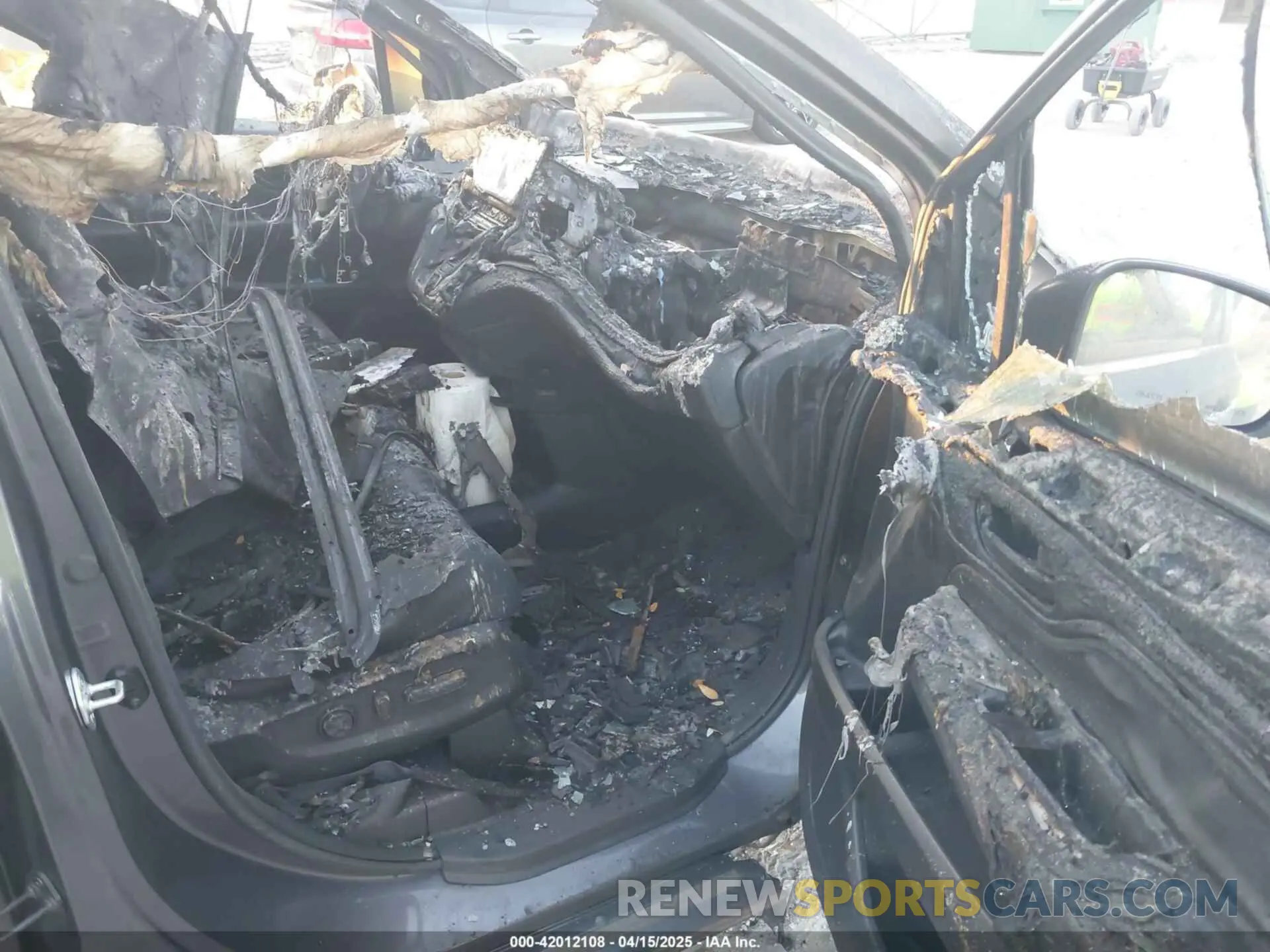 5 Photograph of a damaged car 5FNRL6H84PB053582 HONDA ODYSSEY 2023